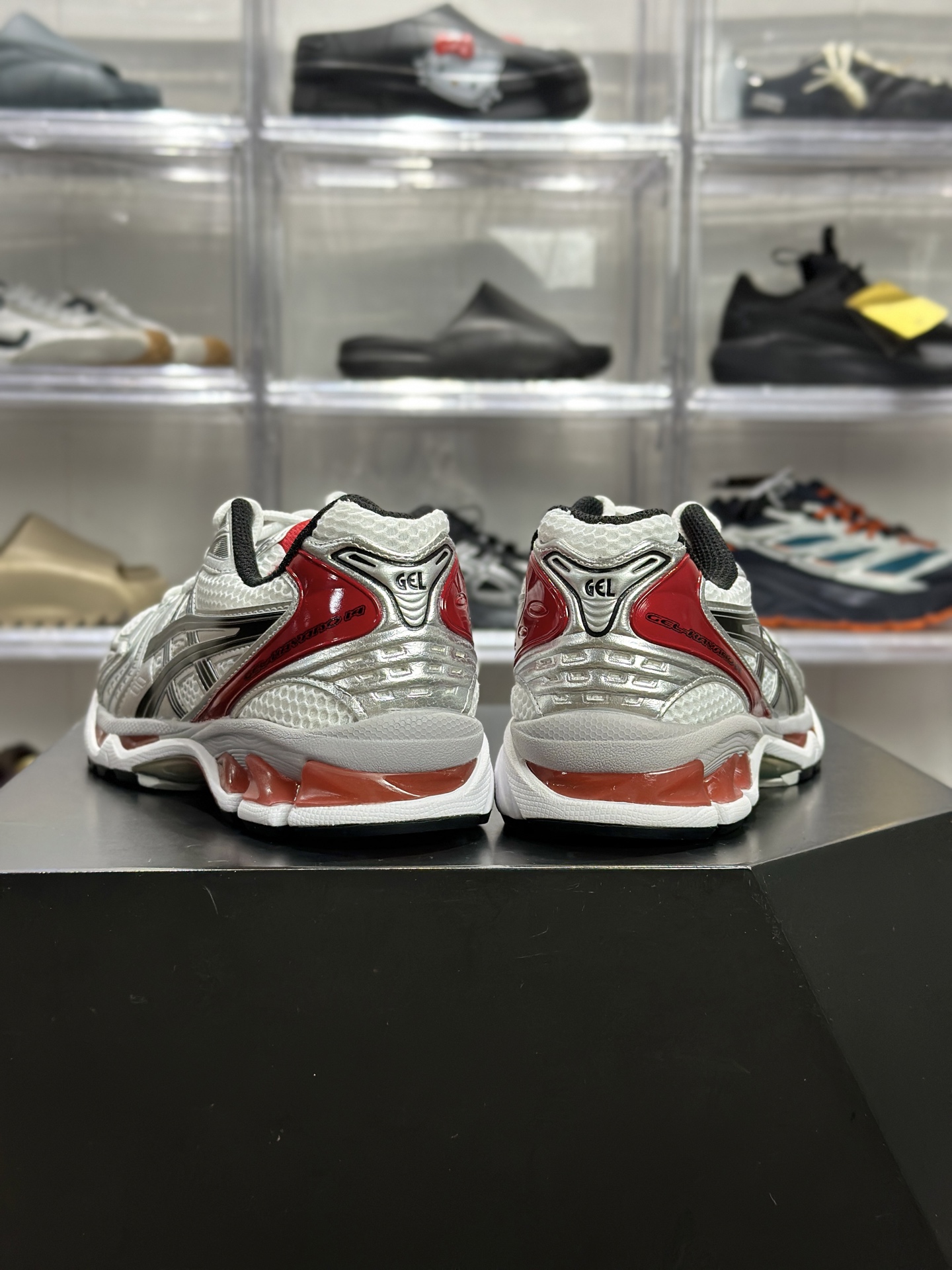 220 ASICS GEL-KAYANO 14「经典红白」 1201A019-103 俗称银红元年款-Chinese UA Cheap High Quatity Brand Clothes Bags handbags Sneakers wholesale wholesaler seller from China Factory suppliers Fashion Clothing Shoes best Quality Beautiful Price 220 ASICS GEL-KAYANO 14「经典红白」 1201A019-103 俗称银红元年款
