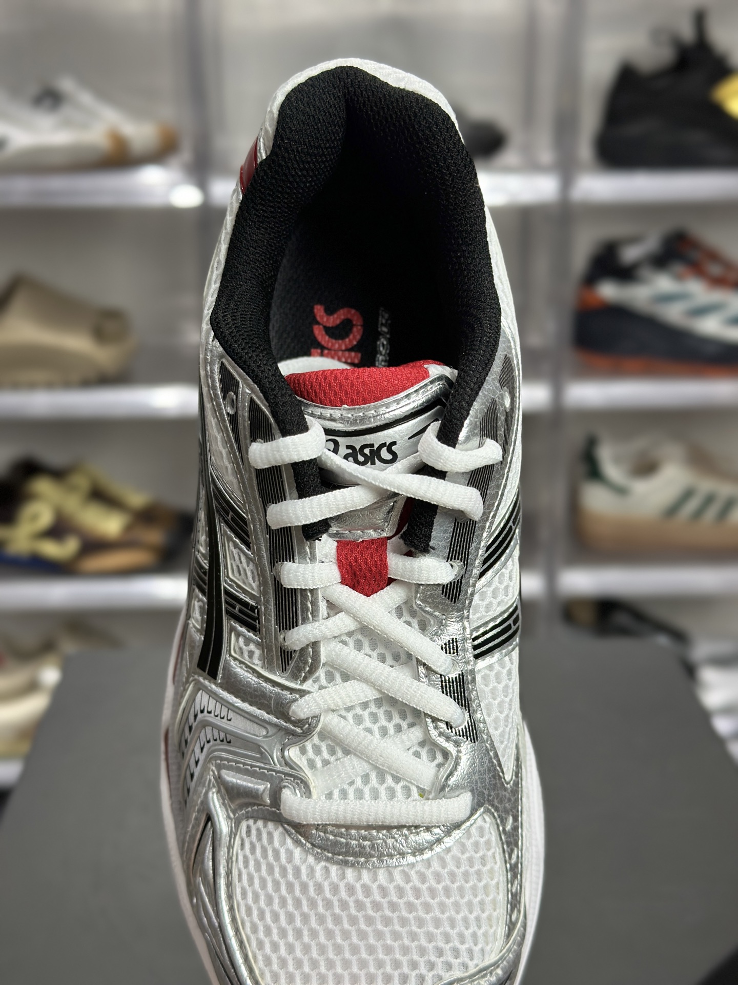 220 ASICS GEL-KAYANO 14「经典红白」 1201A019-103 俗称银红元年款-Chinese UA Cheap High Quatity Brand Clothes Bags handbags Sneakers wholesale wholesaler seller from China Factory suppliers Fashion Clothing Shoes best Quality Beautiful Price 220 ASICS GEL-KAYANO 14「经典红白」 1201A019-103 俗称银红元年款