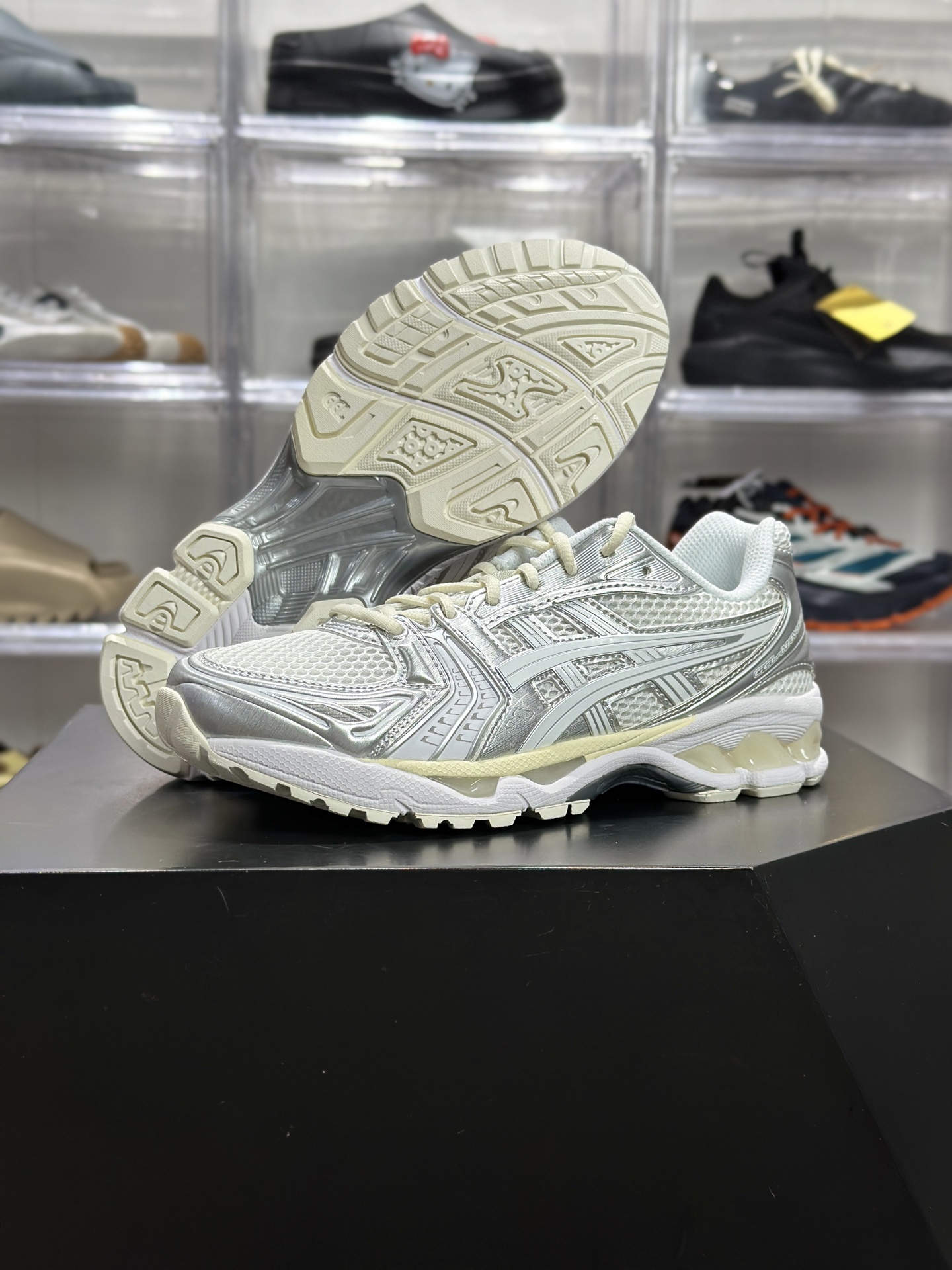 220 ASICS GEL-KAYANO 14「月光白银」 1201A457-100 俗称白银纯白款-Chinese UA Cheap High Quatity Brand Clothes Bags handbags Sneakers wholesale wholesaler seller from China Factory suppliers Fashion Clothing Shoes best Quality Beautiful Price 220 ASICS GEL-KAYANO 14「月光白银」 1201A457-100 俗称白银纯白款
