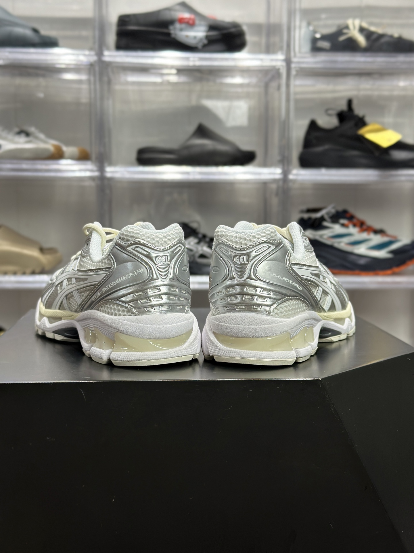 220 ASICS GEL-KAYANO 14「月光白银」 1201A457-100 俗称白银纯白款-Chinese UA Cheap High Quatity Brand Clothes Bags handbags Sneakers wholesale wholesaler seller from China Factory suppliers Fashion Clothing Shoes best Quality Beautiful Price 220 ASICS GEL-KAYANO 14「月光白银」 1201A457-100 俗称白银纯白款