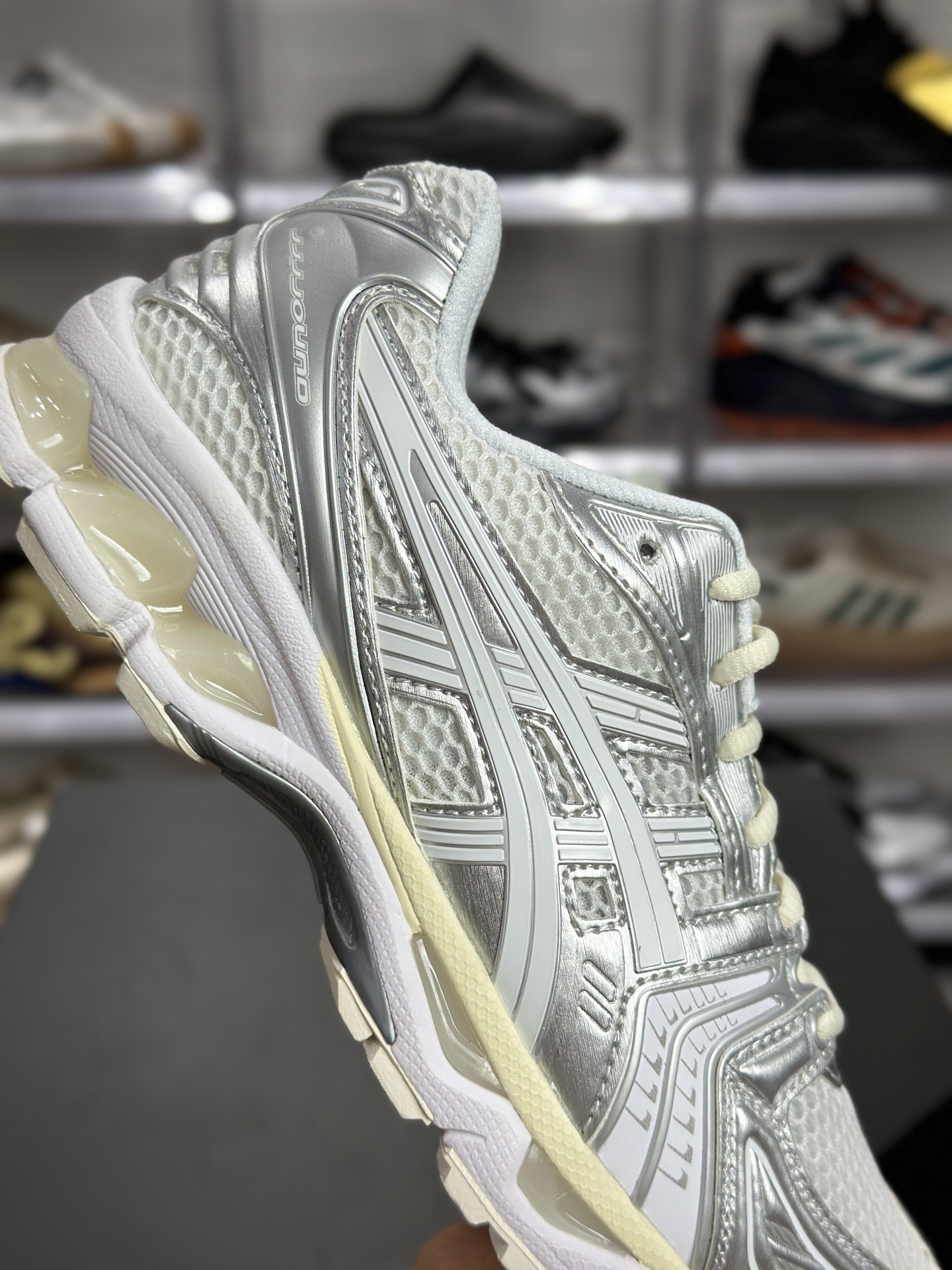 220 ASICS GEL-KAYANO 14「月光白银」 1201A457-100 俗称白银纯白款-Chinese UA Cheap High Quatity Brand Clothes Bags handbags Sneakers wholesale wholesaler seller from China Factory suppliers Fashion Clothing Shoes best Quality Beautiful Price 220 ASICS GEL-KAYANO 14「月光白银」 1201A457-100 俗称白银纯白款