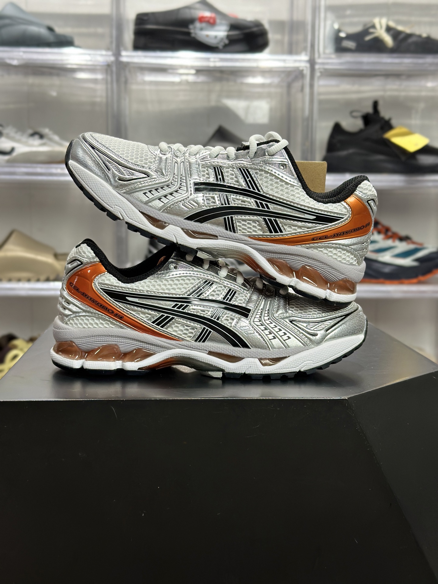 220 ASICS GEL-KAYANO 14「银白桔」 1201A457-100