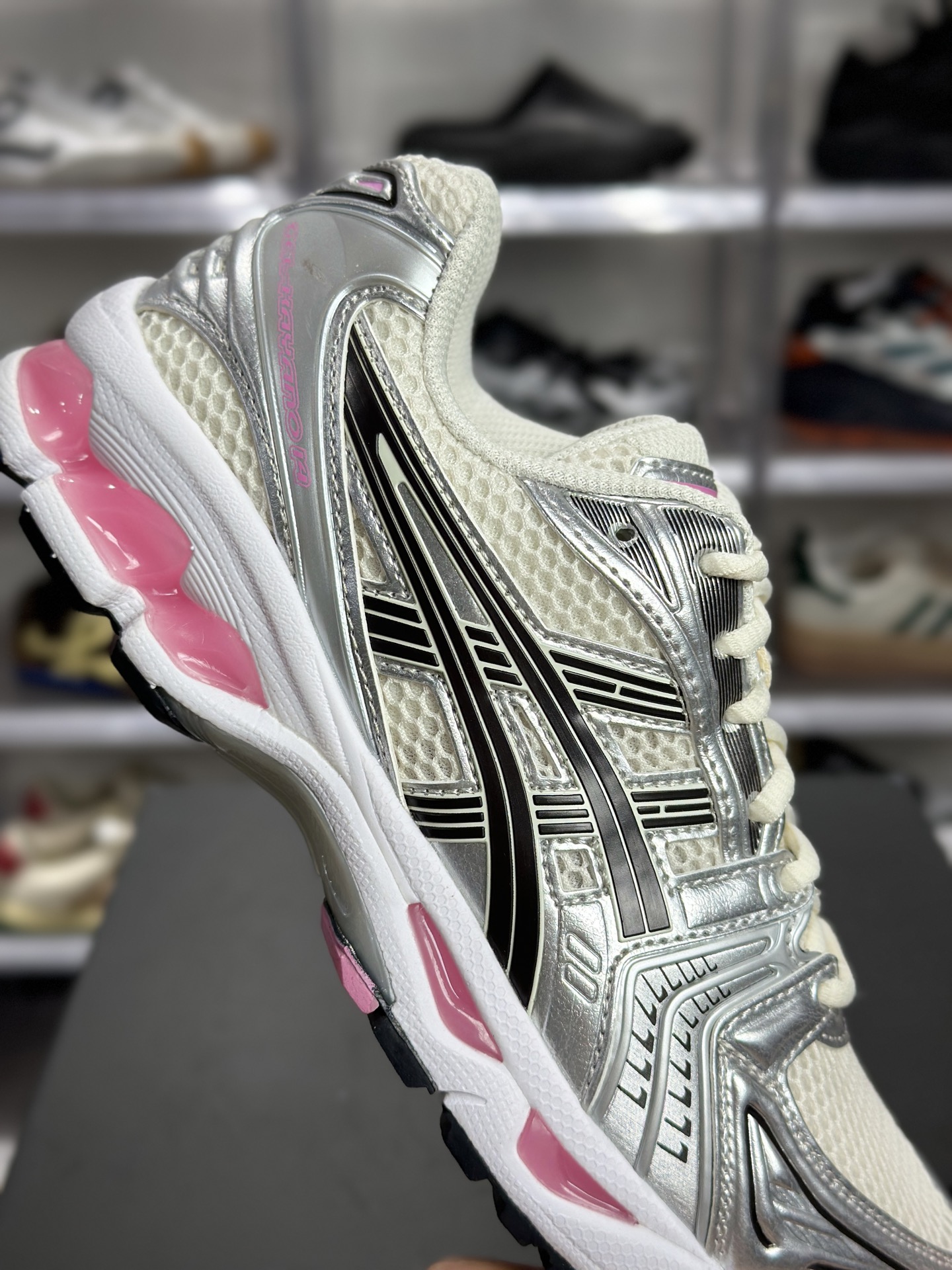 220 ASICS GEL-KAYANO 14「奶油甜心粉」 1203A537-103 俗称甜妹粉银款-Chinese UA Cheap High Quatity Brand Clothes Bags handbags Sneakers wholesale wholesaler seller from China Factory suppliers Fashion Clothing Shoes best Quality Beautiful Price 220 ASICS GEL-KAYANO 14「奶油甜心粉」 1203A537-103 俗称甜妹粉银款