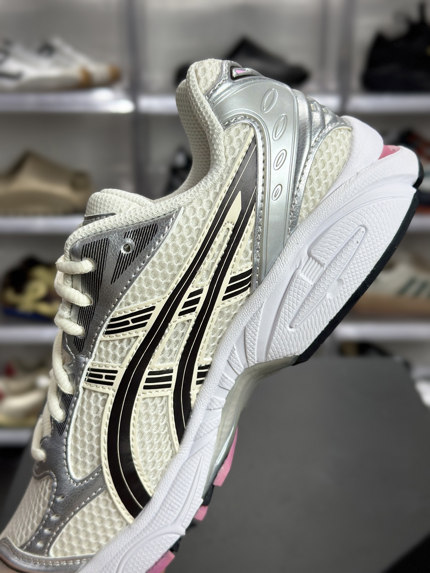 220 ASICS GEL-KAYANO 14「奶油甜心粉」 1203A537-103 俗称甜妹粉银款-Chinese UA Cheap High Quatity Brand Clothes Bags handbags Sneakers wholesale wholesaler seller from China Factory suppliers Fashion Clothing Shoes best Quality Beautiful Price 220 ASICS GEL-KAYANO 14「奶油甜心粉」 1203A537-103 俗称甜妹粉银款
