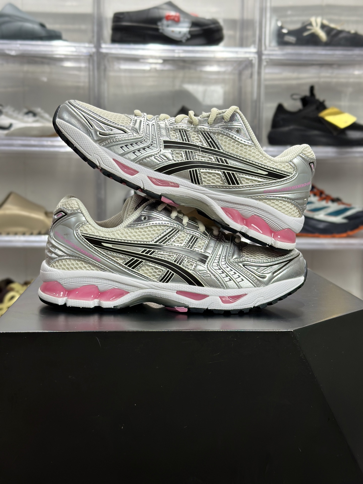 220 ASICS GEL-KAYANO 14「奶油甜心粉」 1203A537-103 俗称甜妹粉银款-Chinese UA Cheap High Quatity Brand Clothes Bags handbags Sneakers wholesale wholesaler seller from China Factory suppliers Fashion Clothing Shoes best Quality Beautiful Price 220 ASICS GEL-KAYANO 14「奶油甜心粉」 1203A537-103 俗称甜妹粉银款