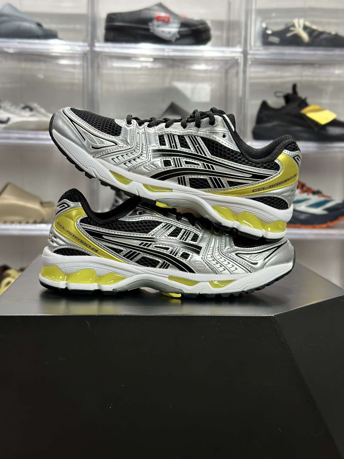 220 ASICS GEL-KAYANO 14「黑银柠檬黄」 1203A537-001 俗称闪电黄款