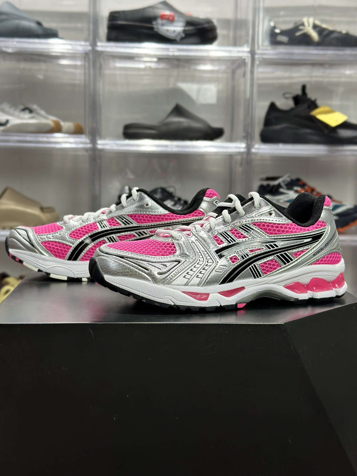 220 ASICS GEL-KAYANO 14「芭比粉银」 1201A019-700 俗称辣妹荧光粉款