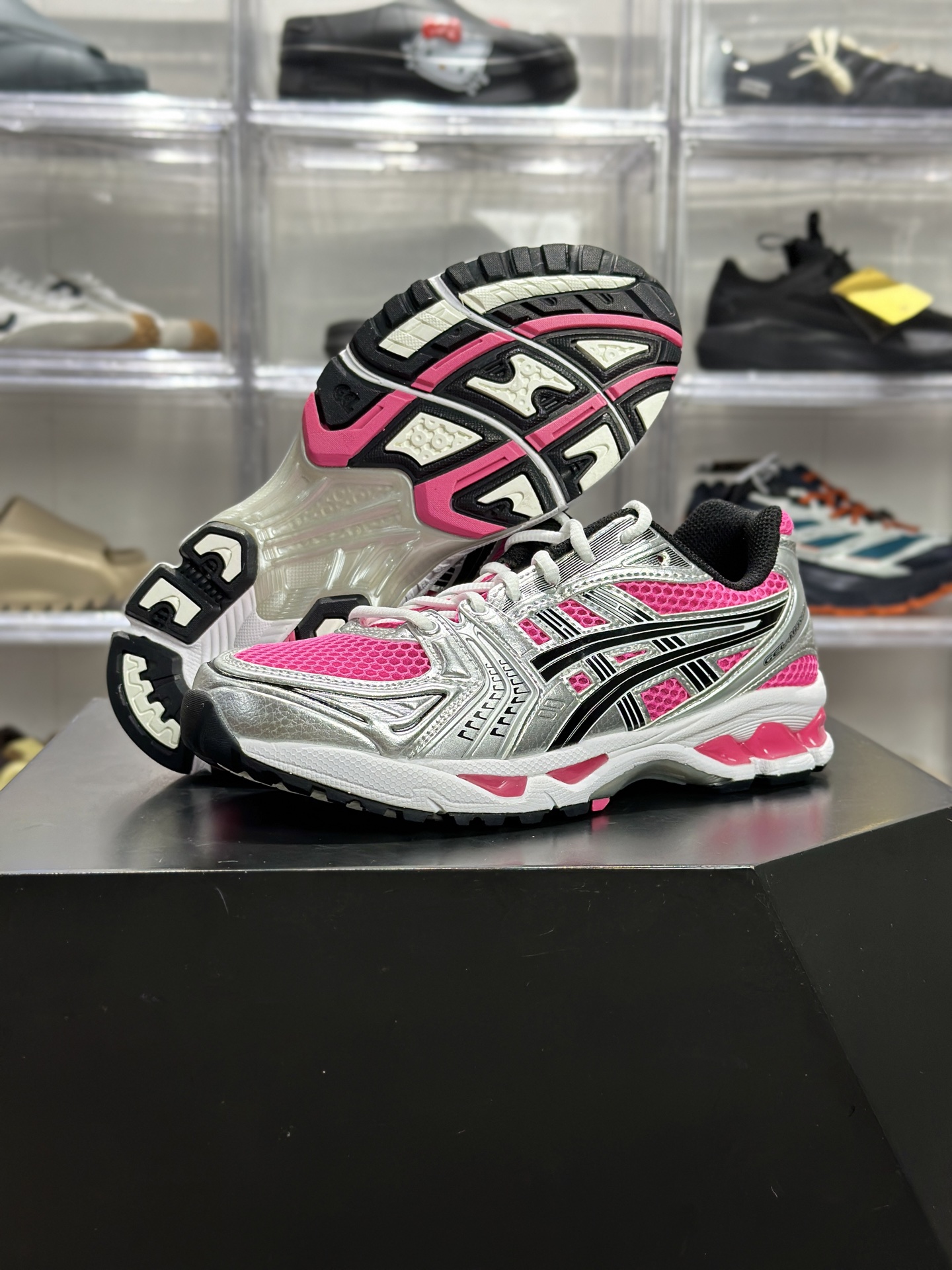 220 ASICS GEL-KAYANO 14「芭比粉银」 1201A019-700 俗称辣妹荧光粉款