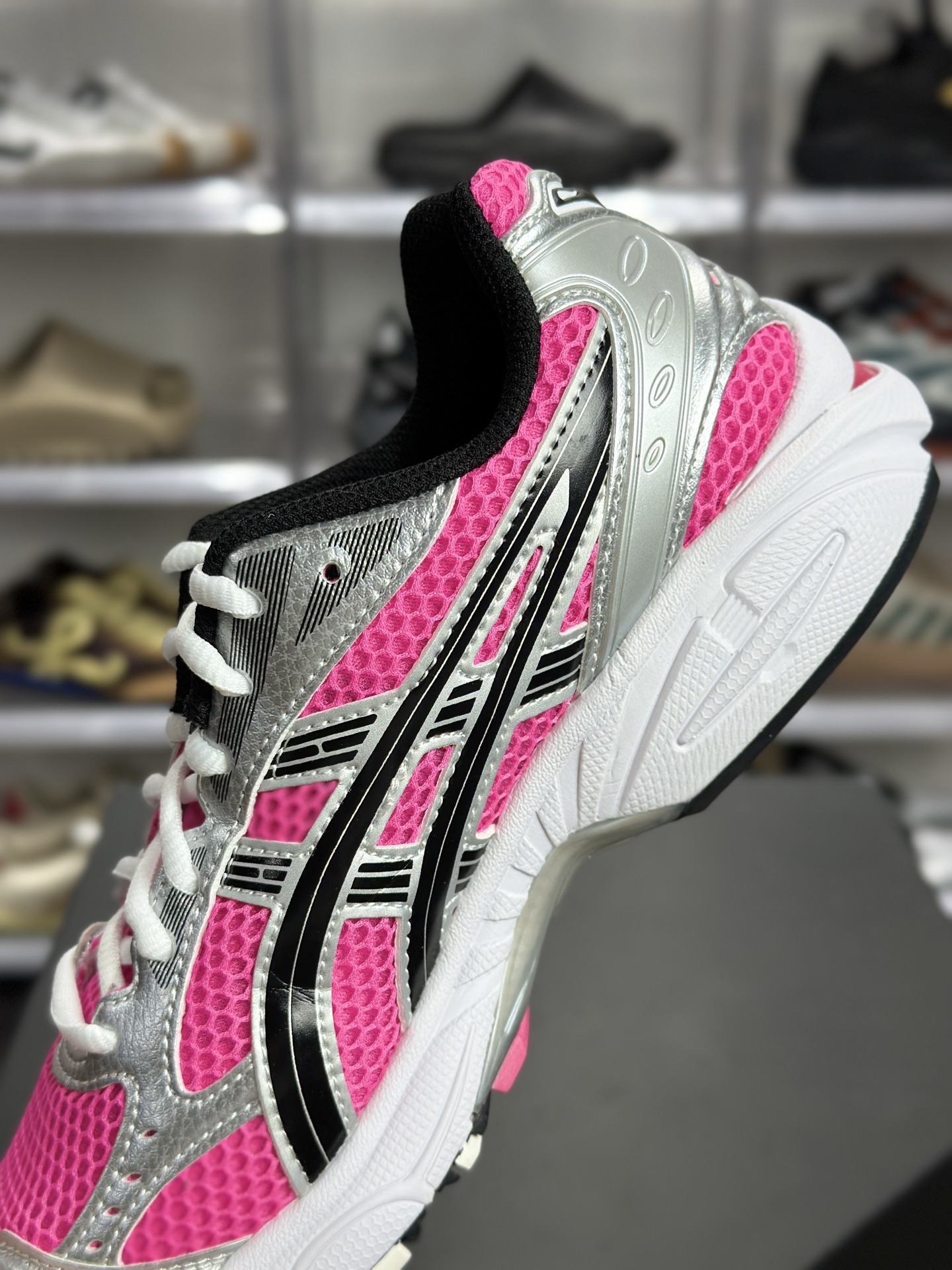 220 ASICS GEL-KAYANO 14「芭比粉银」 1201A019-700 俗称辣妹荧光粉款