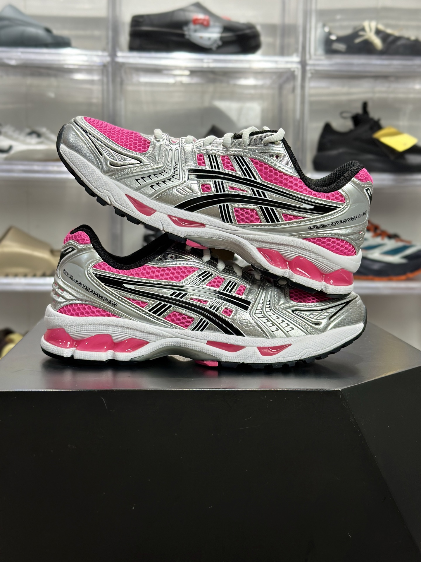 220 ASICS GEL-KAYANO 14「芭比粉银」 1201A019-700 俗称辣妹荧光粉款