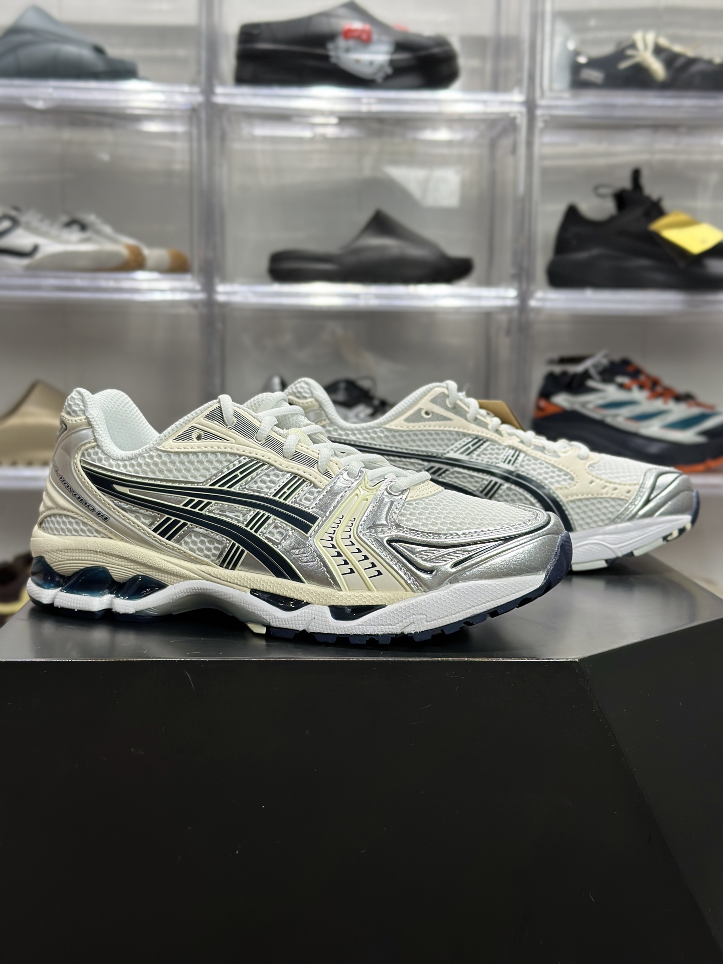 220 ASICS GEL-KAYANO 14「白银午夜蓝」 1202A056-109 俗称学院风白蓝款