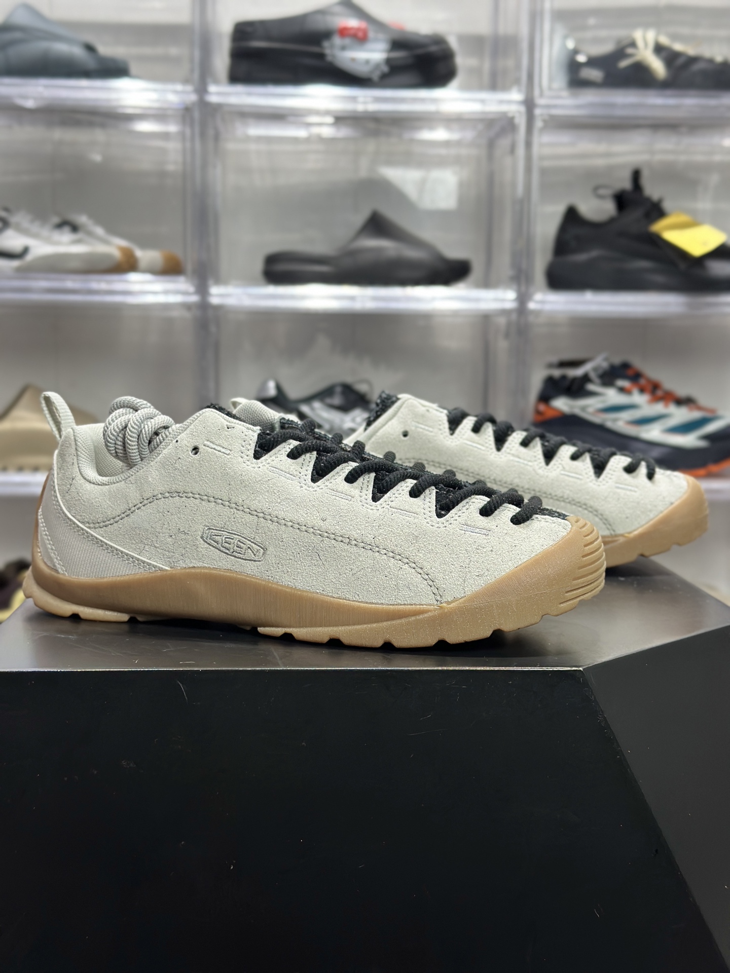 180 KEEN Jasper 休闲鞋(简称 “KEEN 山系鞋”) 1032141-Chinese UA Cheap High Quatity Brand Clothes Bags handbags Sneakers wholesale wholesaler seller from China Factory suppliers Fashion Clothing Shoes best Quality Beautiful Price 180 KEEN Jasper 休闲鞋(简称 “KEEN 山系鞋”) 1032141