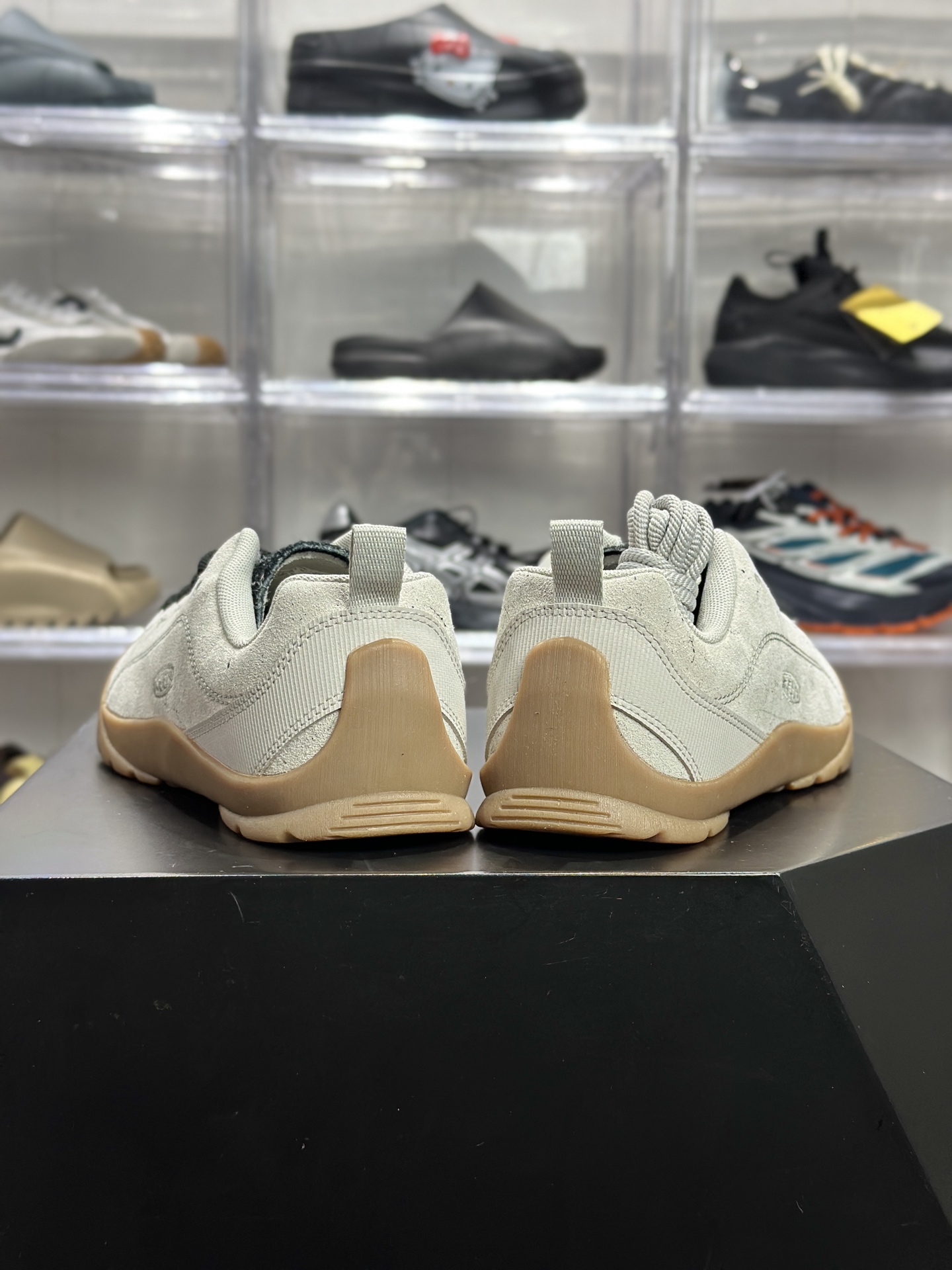 180 KEEN Jasper 休闲鞋(简称 “KEEN 山系鞋”) 1032141-Chinese UA Cheap High Quatity Brand Clothes Bags handbags Sneakers wholesale wholesaler seller from China Factory suppliers Fashion Clothing Shoes best Quality Beautiful Price 180 KEEN Jasper 休闲鞋(简称 “KEEN 山系鞋”) 1032141