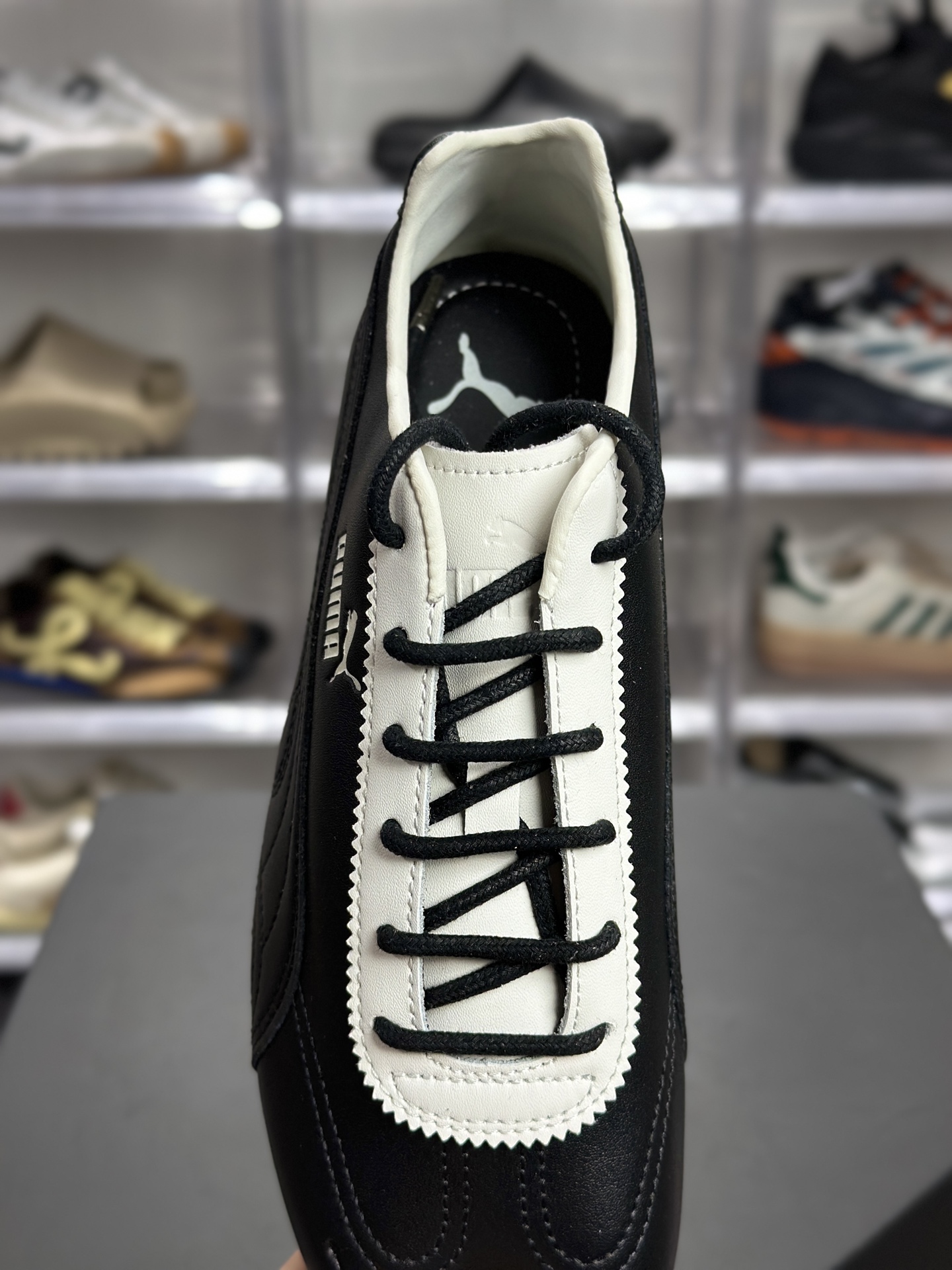 220 PUMA Speedcat x NOAFTERNO 联名款(简称 “黑白天猫”) 404267-02 黑 + 白极简配色-Chinese UA Cheap High Quatity Brand Clothes Bags handbags Sneakers wholesale wholesaler seller from China Factory suppliers Fashion Clothing Shoes best Quality Beautiful Price 220 PUMA Speedcat x NOAFTERNO 联名款(简称 “黑白天猫”) 404267-02 黑 + 白极简配色