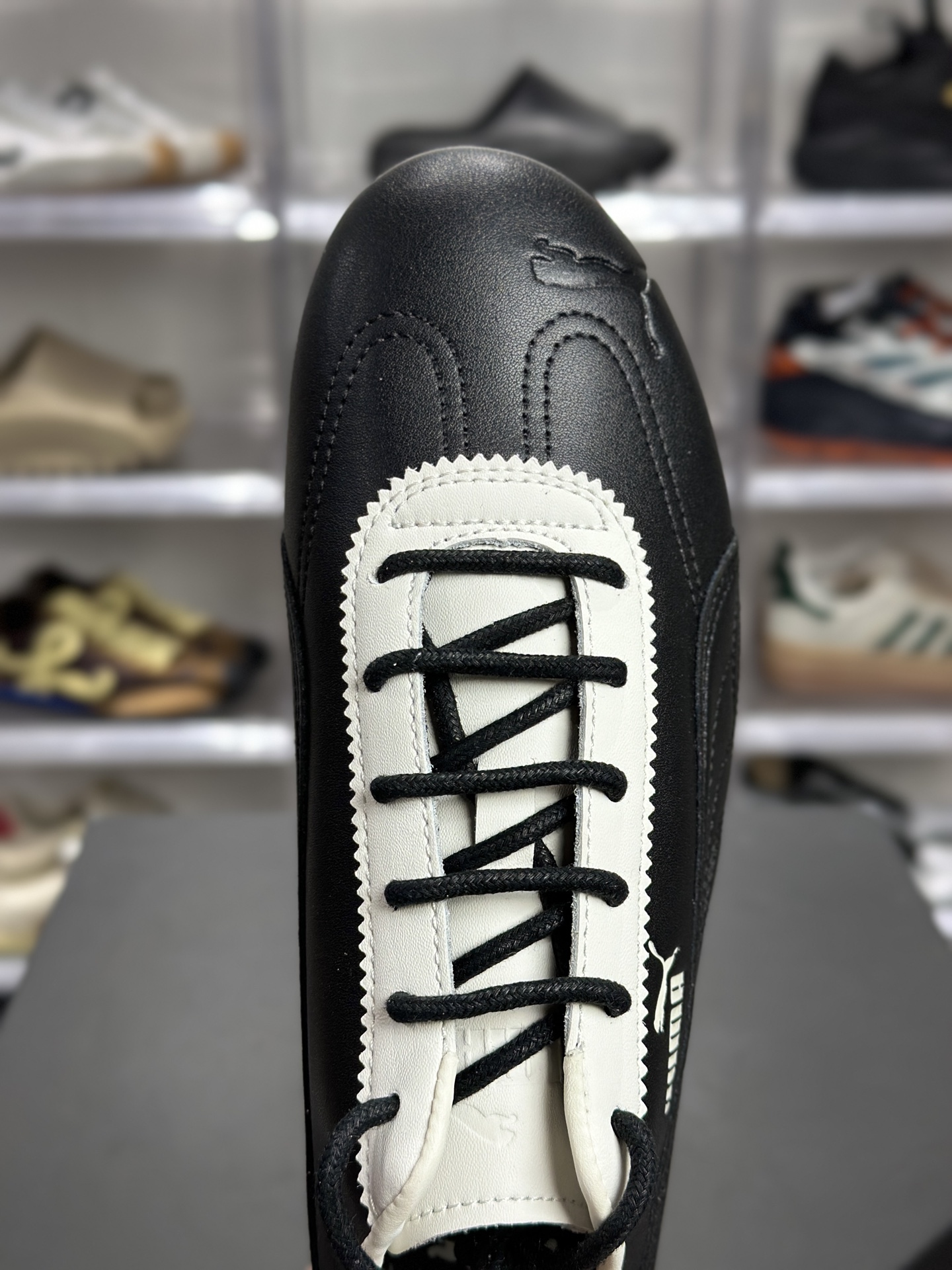 220 PUMA Speedcat x NOAFTERNO 联名款(简称 “黑白天猫”) 404267-02 黑 + 白极简配色-Chinese UA Cheap High Quatity Brand Clothes Bags handbags Sneakers wholesale wholesaler seller from China Factory suppliers Fashion Clothing Shoes best Quality Beautiful Price 220 PUMA Speedcat x NOAFTERNO 联名款(简称 “黑白天猫”) 404267-02 黑 + 白极简配色