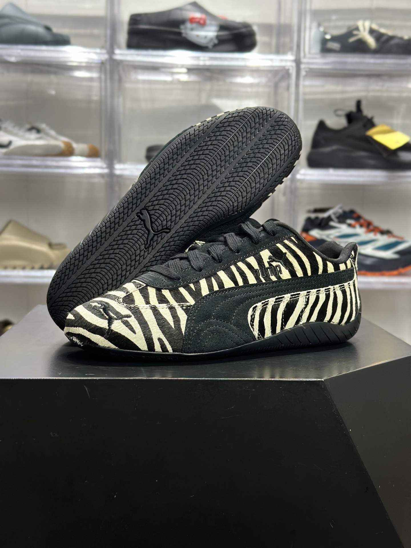 200 PUMA Speedcat Zebra（简称 “斑马猫”） 403356-01