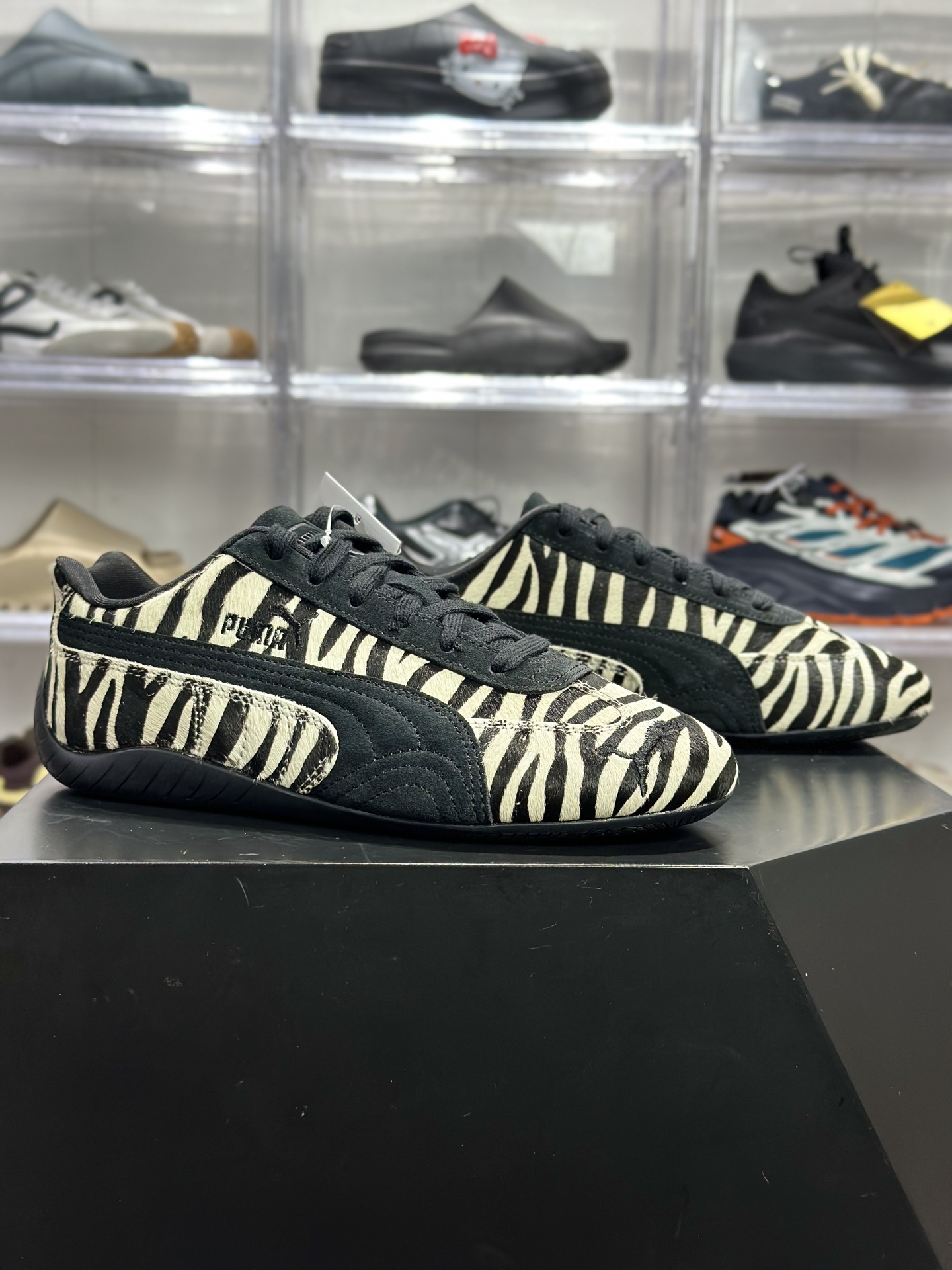200 PUMA Speedcat Zebra（简称 “斑马猫”） 403356-01