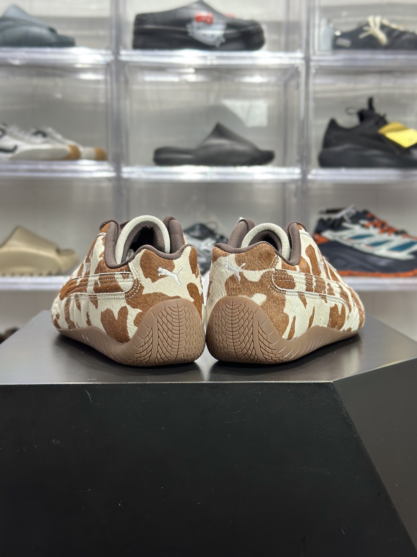 PUMA Speedcat 奶牛纹（简称 “奶牛猫”） 406141-01