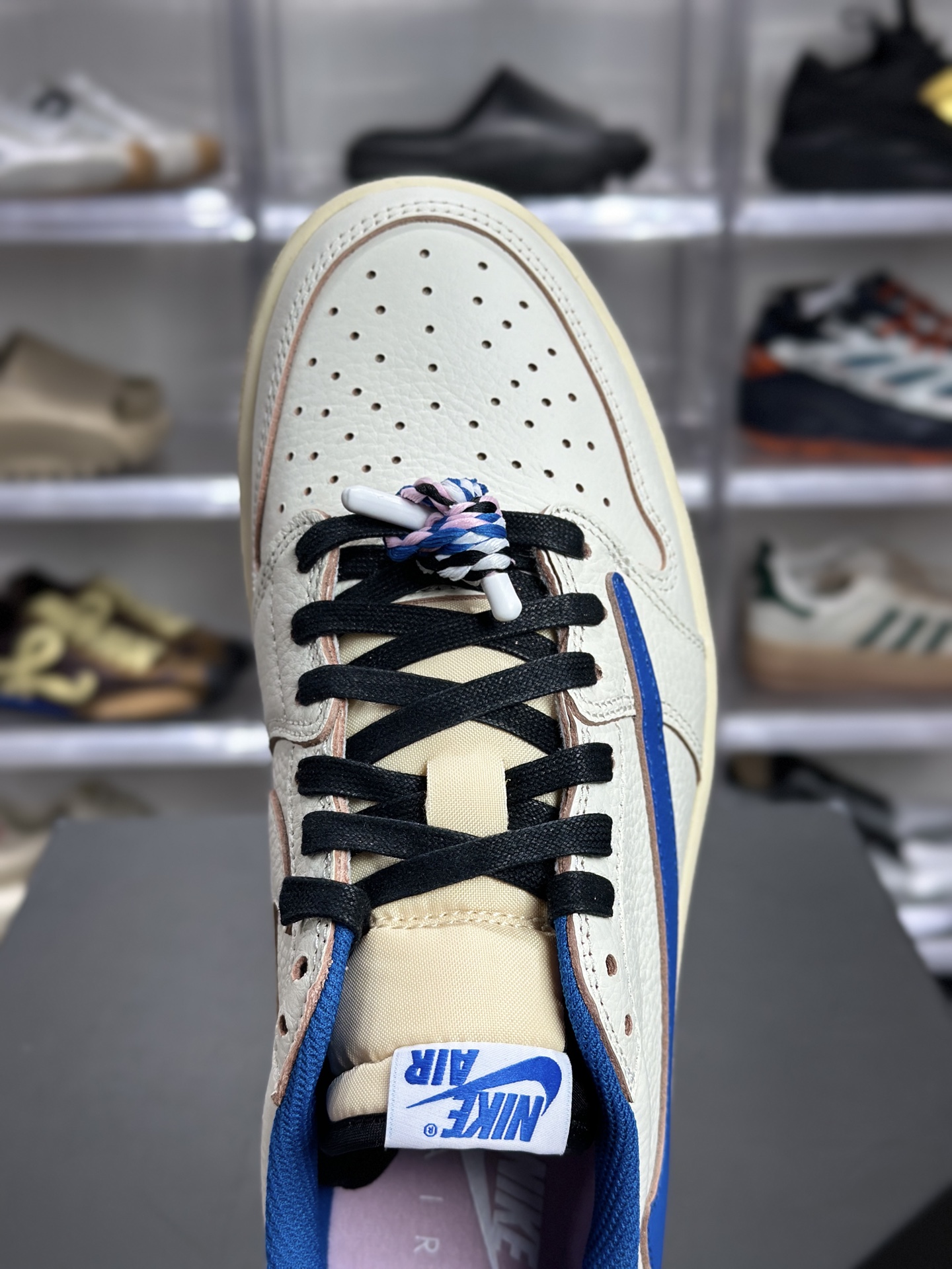 400 Air Jordan 1 Low x Union LA 白蓝倒钩(简称 “Union AJ1 Low”) DQ7564-104-Chinese UA Cheap High Quatity Brand Clothes Bags handbags Sneakers wholesale wholesaler seller from China Factory suppliers Fashion Clothing Shoes best Quality Beautiful Price 400 Air Jordan 1 Low x Union LA 白蓝倒钩(简称 “Union AJ1 Low”) DQ7564-104