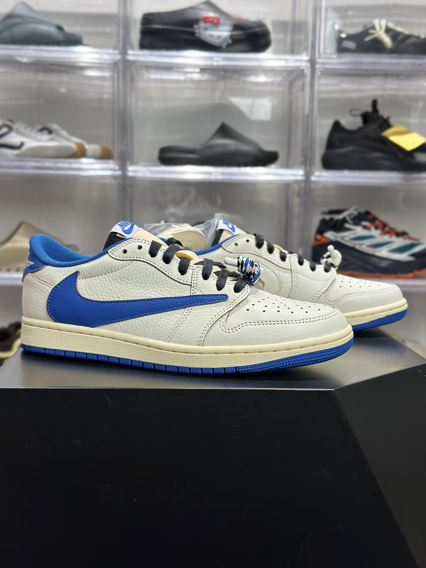 400 Air Jordan 1 Low x Union LA 白蓝倒钩(简称 “Union AJ1 Low”) DQ7564-104-Chinese UA Cheap High Quatity Brand Clothes Bags handbags Sneakers wholesale wholesaler seller from China Factory suppliers Fashion Clothing Shoes best Quality Beautiful Price 400 Air Jordan 1 Low x Union LA 白蓝倒钩(简称 “Union AJ1 Low”) DQ7564-104