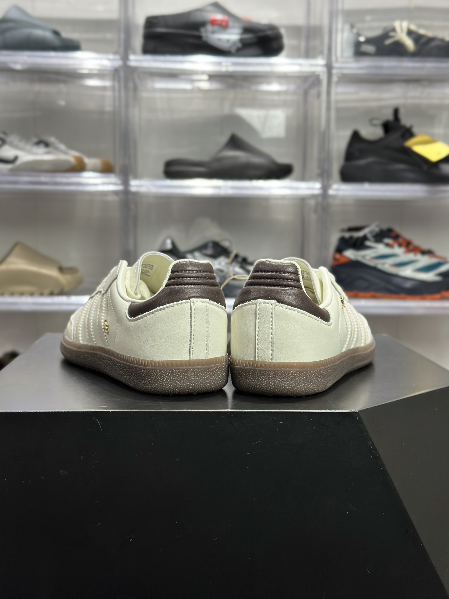 160 adidas Samba W 米白棕做旧板鞋 IH6268-Chinese UA Cheap High Quatity Brand Clothes Bags handbags Sneakers wholesale wholesaler seller from China Factory suppliers Fashion Clothing Shoes best Quality Beautiful Price 160 adidas Samba W 米白棕做旧板鞋 IH6268