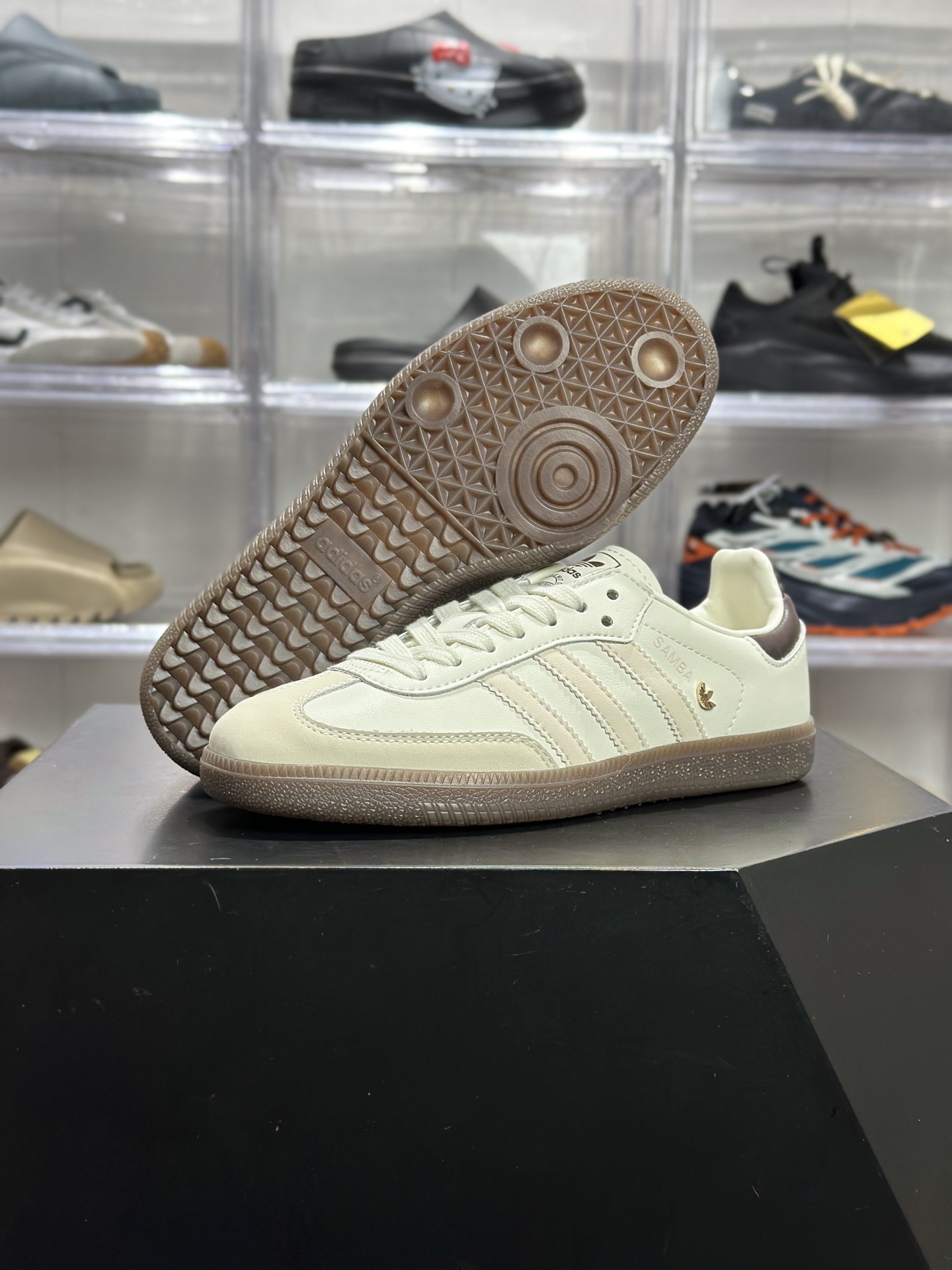 160 adidas Samba W 米白棕做旧板鞋 IH6268-Chinese UA Cheap High Quatity Brand Clothes Bags handbags Sneakers wholesale wholesaler seller from China Factory suppliers Fashion Clothing Shoes best Quality Beautiful Price 160 adidas Samba W 米白棕做旧板鞋 IH6268