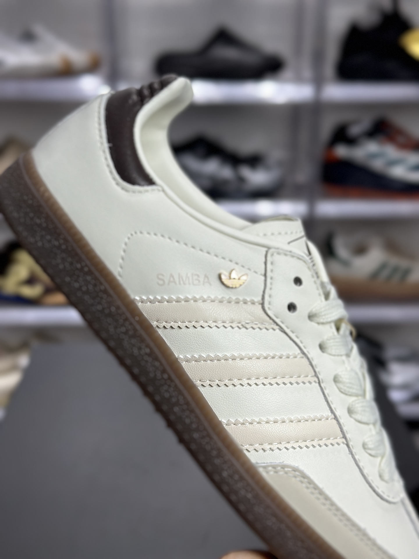 160 adidas Samba W 米白棕做旧板鞋 IH6268-Chinese UA Cheap High Quatity Brand Clothes Bags handbags Sneakers wholesale wholesaler seller from China Factory suppliers Fashion Clothing Shoes best Quality Beautiful Price 160 adidas Samba W 米白棕做旧板鞋 IH6268