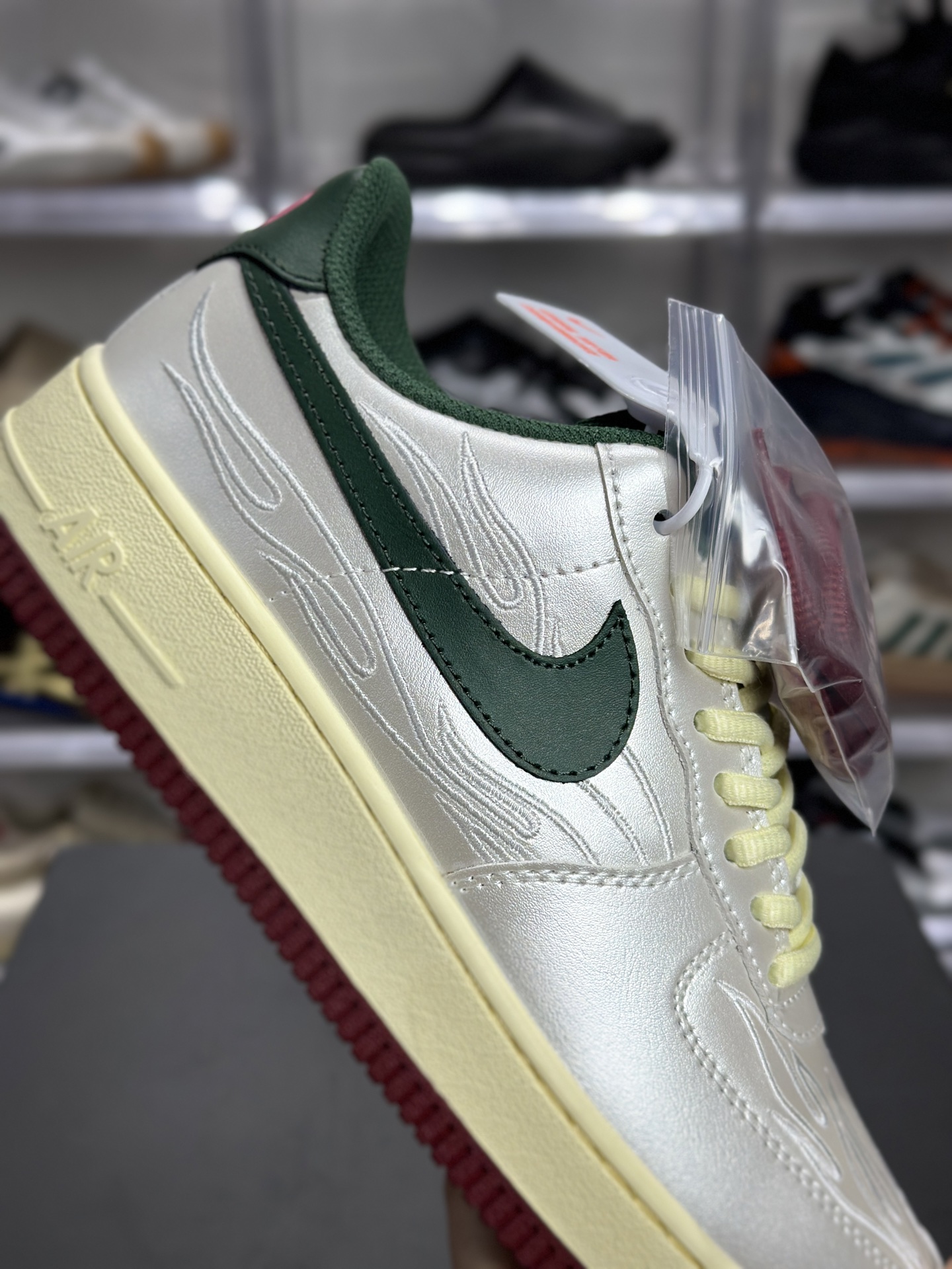 Nike Air Force 1 '07 LV8 银绿缎面款 FN5895-030-Top High Quatity Cheap Sneakers Fashion Clothing Clothes Bags handbags Shoes of all Brand wholesale With The best Quality And Beautiful Price from China Factory Chinese suppliers wholesaler seller Nike Air Force 1 '07 LV8 银绿缎面款 FN5895-030