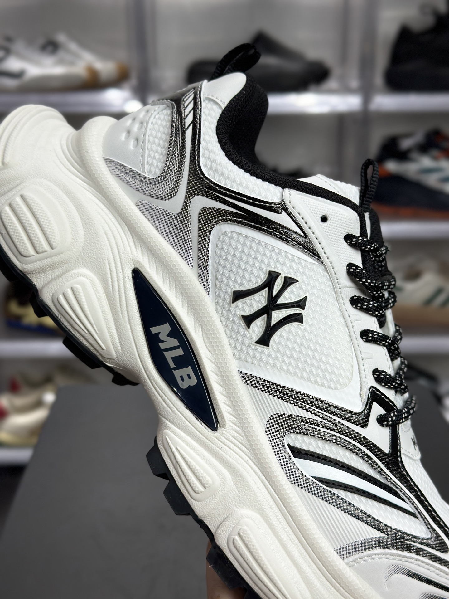 200 MLB Winner Chunky 白黑 NY 队标款 3ASHWC36N