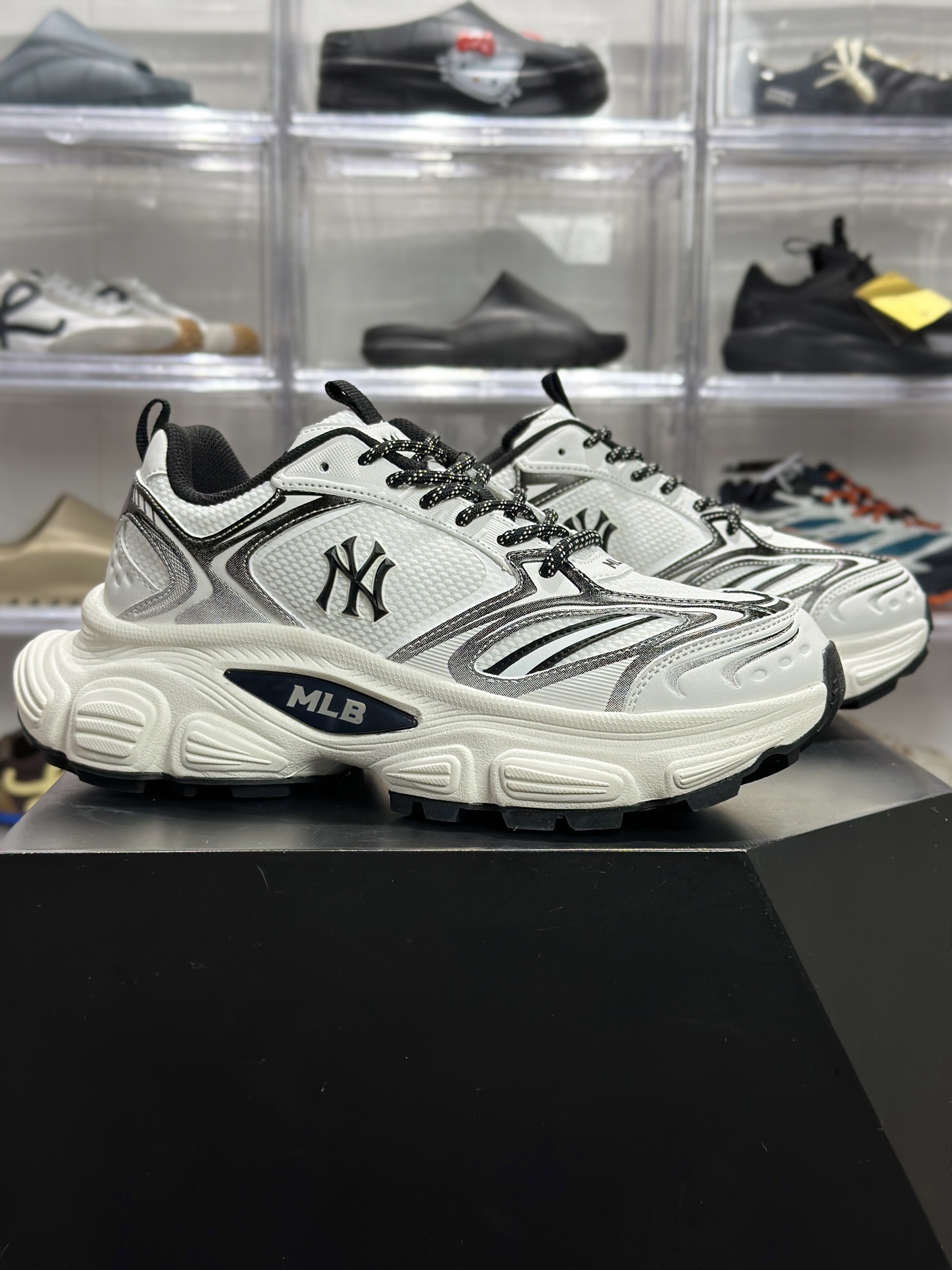200 MLB Winner Chunky 白黑 NY 队标款 3ASHWC36N