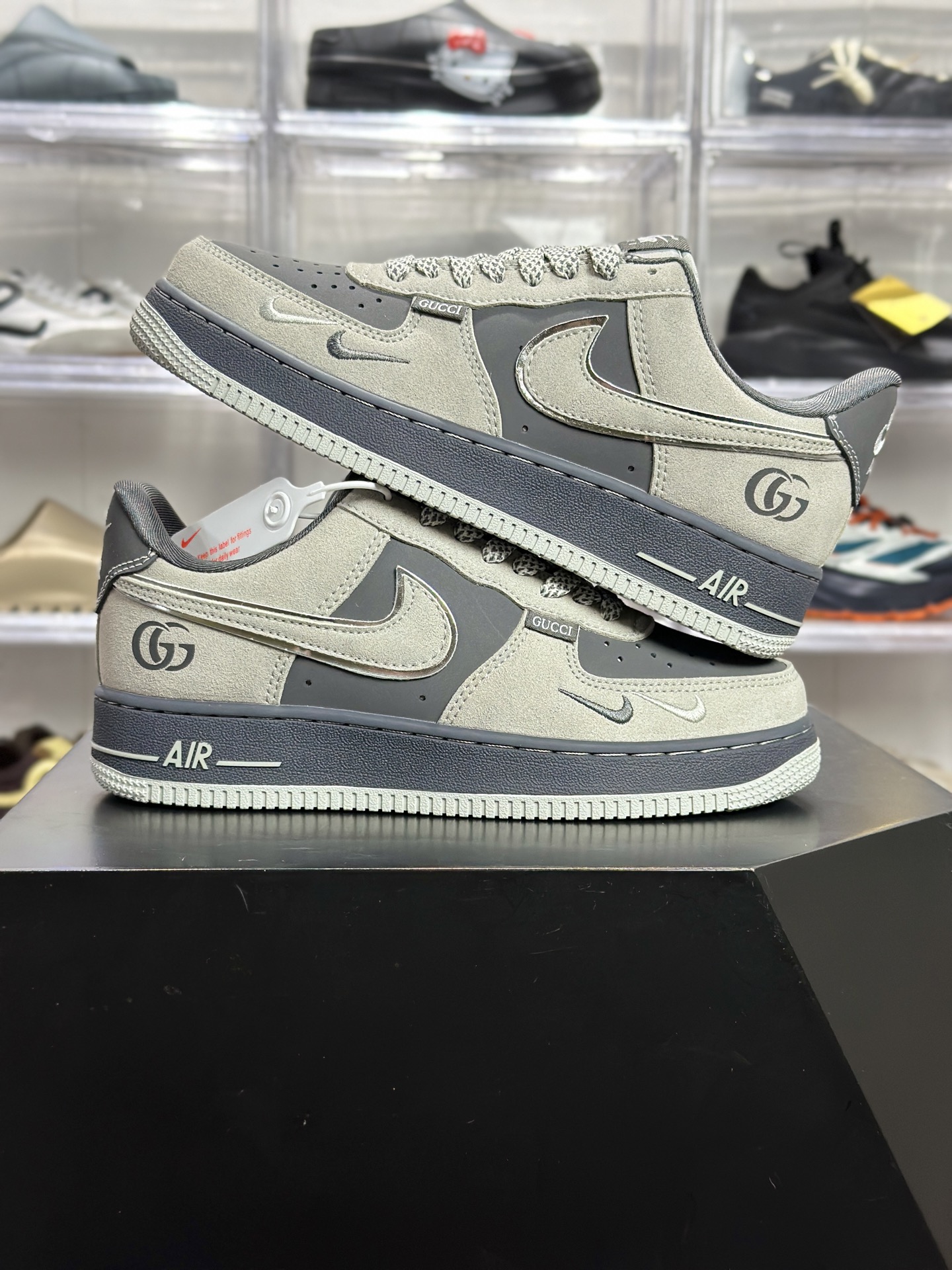 Gucci x Nike Air Force 1 联名灰调 GG 款 SS1979-026