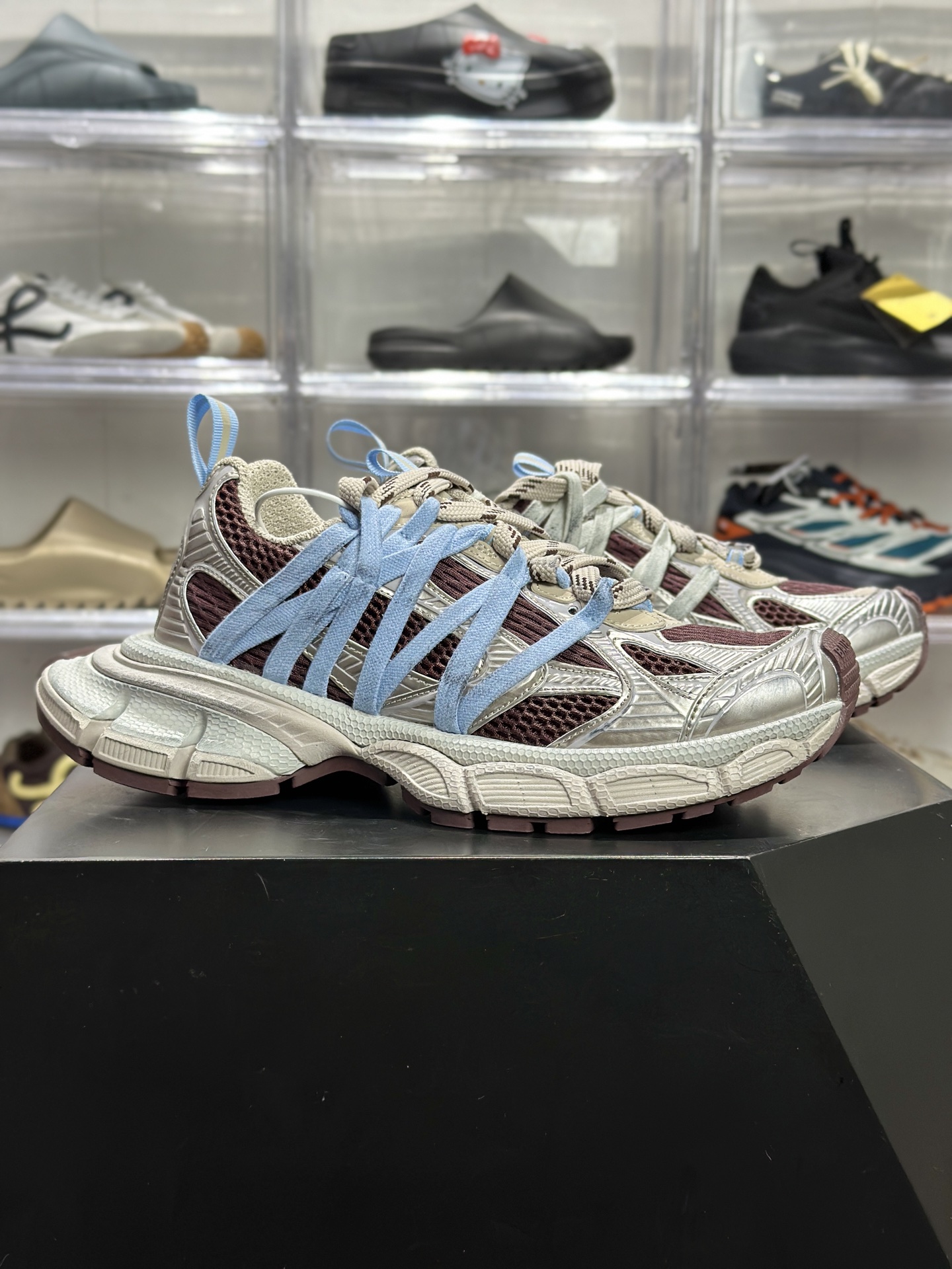 Balenciaga Track.3 棕灰蓝拼接款 85364 WIXTL 2940-Top High Quatity Cheap Sneakers Fashion Clothing Clothes Bags handbags Shoes of all Brand wholesale With The best Quality And Beautiful Price from China Factory Chinese suppliers wholesaler seller Balenciaga Track.3 棕灰蓝拼接款 85364 WIXTL 2940