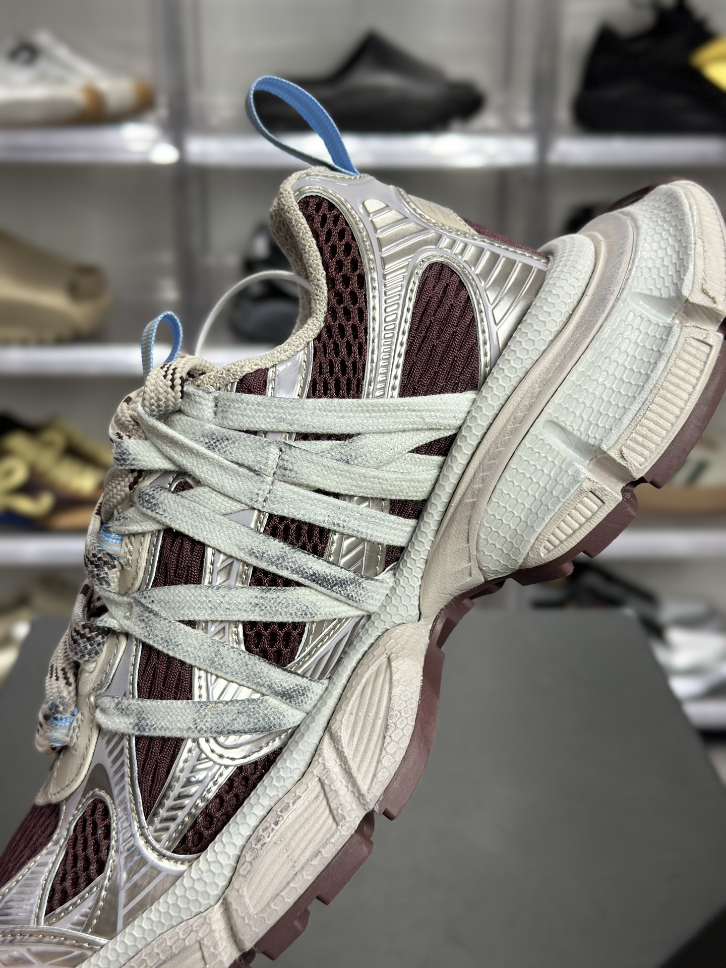 Balenciaga Track.3 棕灰蓝拼接款 85364 WIXTL 2940-Top High Quatity Cheap Sneakers Fashion Clothing Clothes Bags handbags Shoes of all Brand wholesale With The best Quality And Beautiful Price from China Factory Chinese suppliers wholesaler seller Balenciaga Track.3 棕灰蓝拼接款 85364 WIXTL 2940