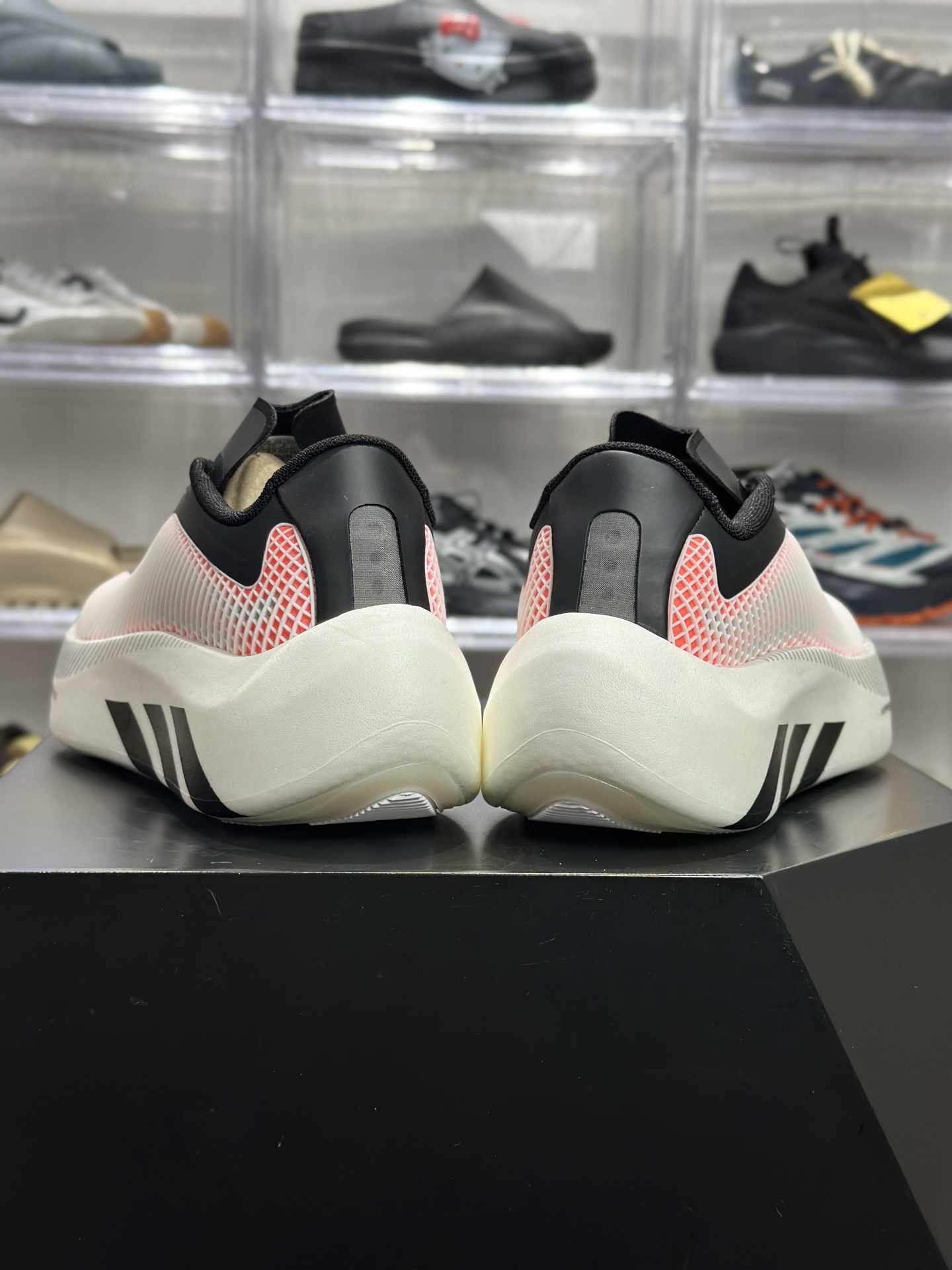 220 adidas Hyperboost Edge M 黑粉渐变专业跑鞋 HQ6213-Chinese UA Cheap High Quatity Brand Clothes Bags handbags Sneakers wholesale wholesaler seller from China Factory suppliers Fashion Clothing Shoes best Quality Beautiful Price 220 adidas Hyperboost Edge M 黑粉渐变专业跑鞋 HQ6213