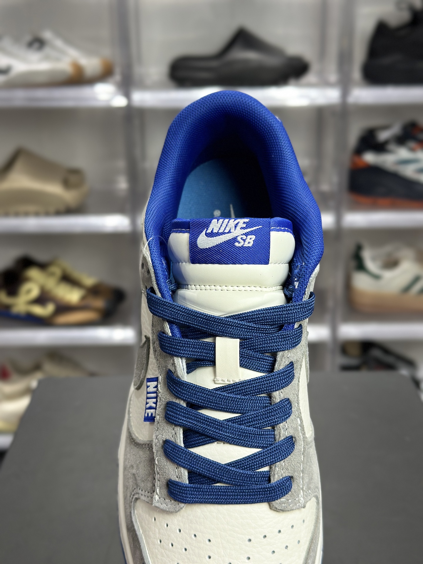 Nike Dunk Low Retro 灰麂皮 + 米白皮革复古板鞋 XZ5888-105