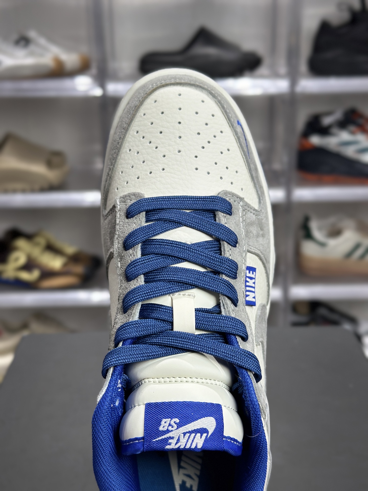 Nike Dunk Low Retro 灰麂皮 + 米白皮革复古板鞋 XZ5888-105