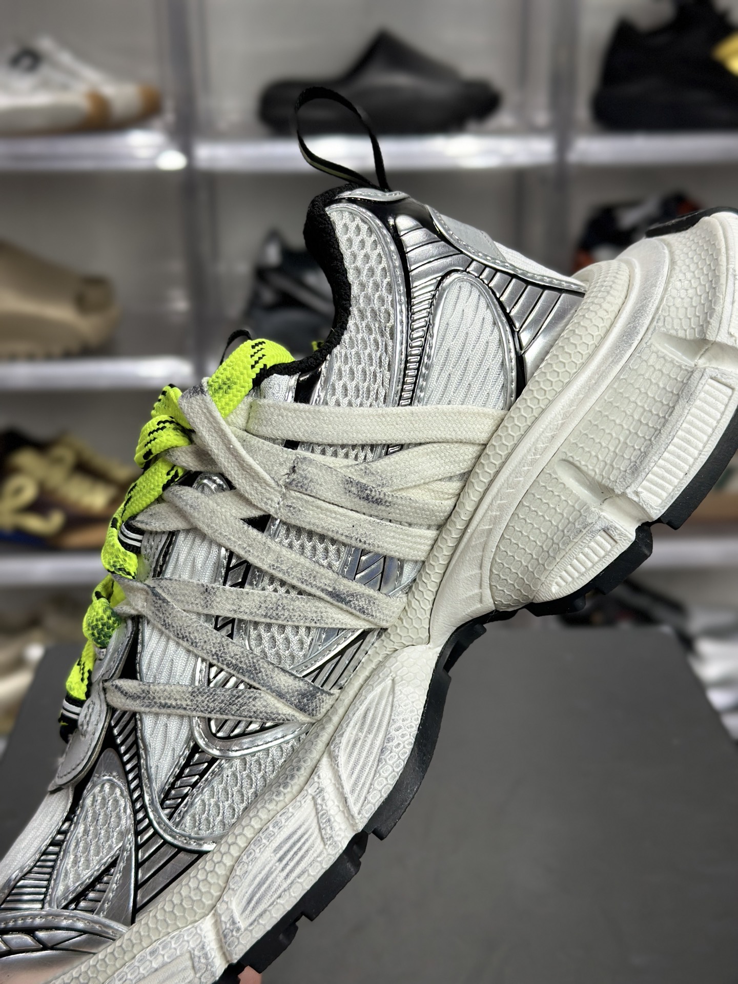 Balenciaga 3XL Interlace 手绘线稿荧光黄鞋带老爹鞋 ECGR9101DA-Top High Quatity Cheap Sneakers Fashion Clothing Clothes Bags handbags Shoes of all Brand wholesale With The best Quality And Beautiful Price from China Factory Chinese suppliers wholesaler seller Balenciaga 3XL Interlace 手绘线稿荧光黄鞋带老爹鞋 ECGR9101DA