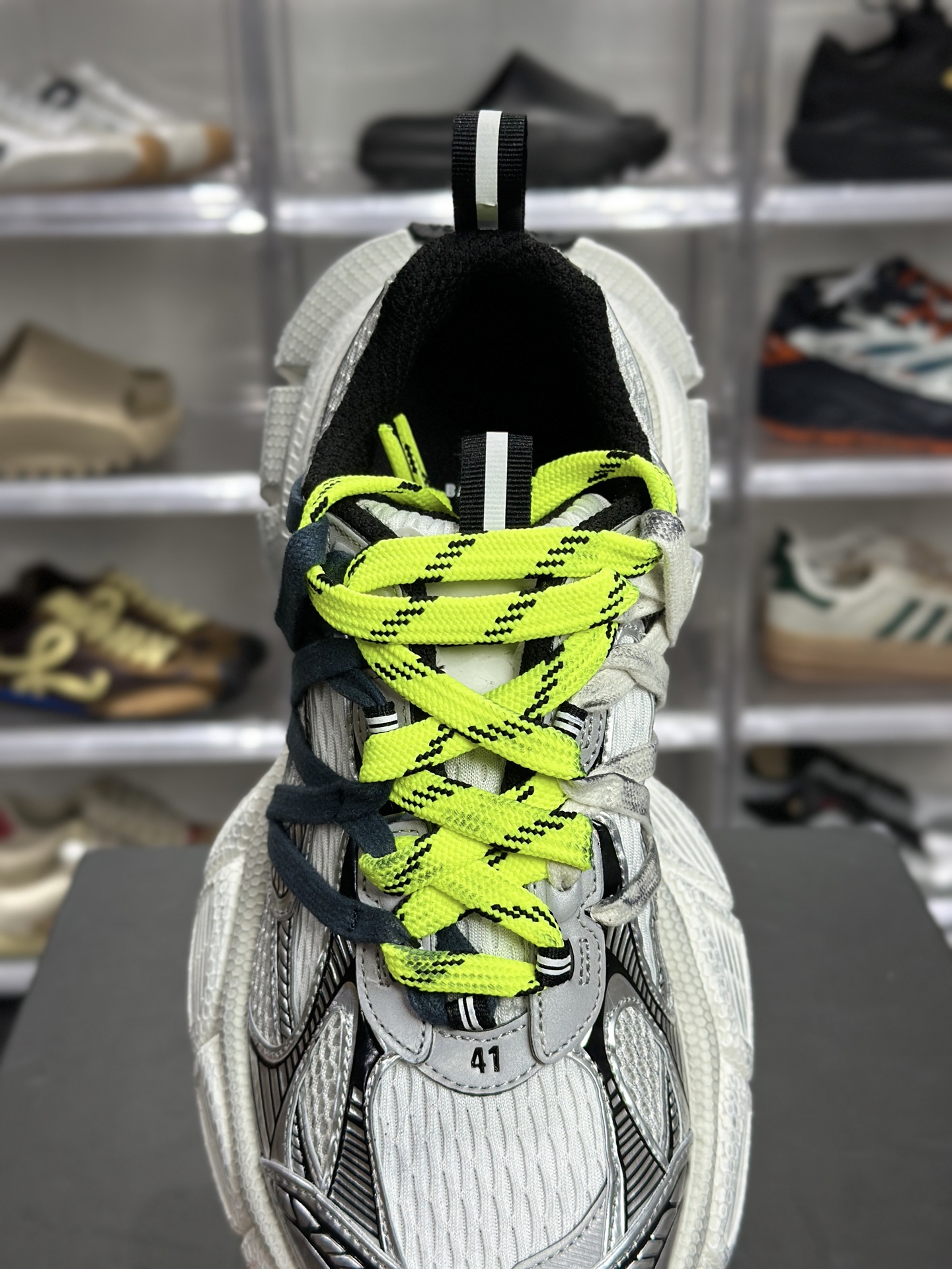 Balenciaga 3XL Interlace 手绘线稿荧光黄鞋带老爹鞋 ECGR9101DA-Top High Quatity Cheap Sneakers Fashion Clothing Clothes Bags handbags Shoes of all Brand wholesale With The best Quality And Beautiful Price from China Factory Chinese suppliers wholesaler seller Balenciaga 3XL Interlace 手绘线稿荧光黄鞋带老爹鞋 ECGR9101DA