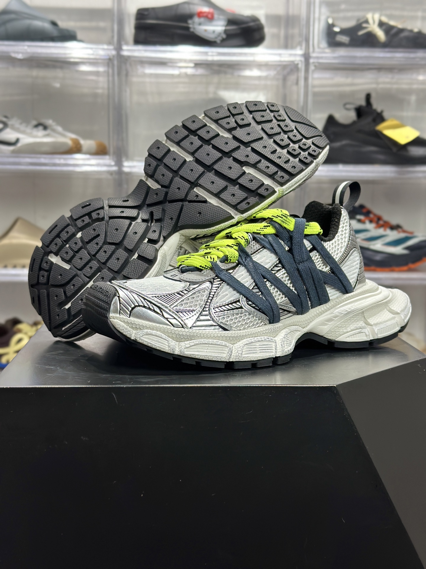 Balenciaga 3XL Interlace 手绘线稿荧光黄鞋带老爹鞋 ECGR9101DA-Top High Quatity Cheap Sneakers Fashion Clothing Clothes Bags handbags Shoes of all Brand wholesale With The best Quality And Beautiful Price from China Factory Chinese suppliers wholesaler seller Balenciaga 3XL Interlace 手绘线稿荧光黄鞋带老爹鞋 ECGR9101DA