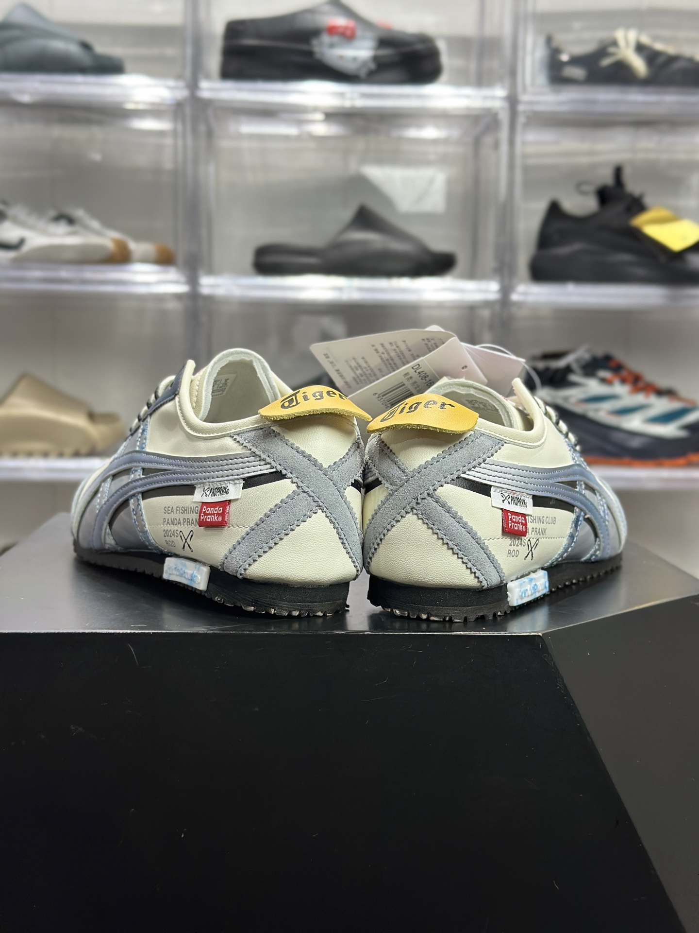 Onitsuka Tiger Mexico 66 Vin 蓝灰迷彩休闲鞋 DL408-1684-High Quatity Cheap Brand wholesale wholesaler seller Clothes Bags handbags Sneakers Top Fashion Clothing Shoes from China Factory Chinese suppliers best Quality Beautiful Price Onitsuka Tiger Mexico 66 Vin 蓝灰迷彩休闲鞋 DL408-1684