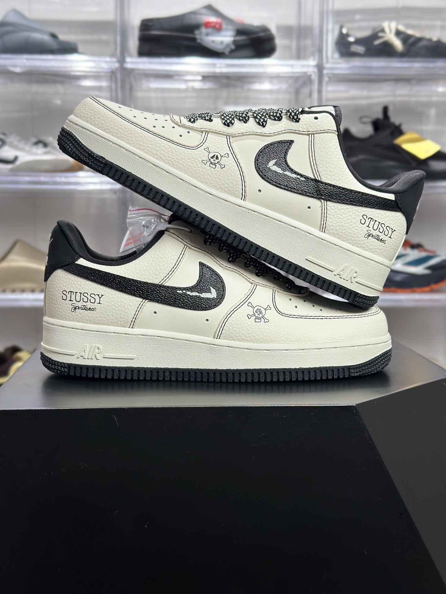 Nike Air Force 1 '07 x Stussy 米黑街头联名板鞋 LD1999-020-High Quatity Cheap Brand wholesale wholesaler seller Clothes Bags handbags Sneakers Top Fashion Clothing Shoes from China Factory Chinese suppliers best Quality Beautiful Price Nike Air Force 1 '07 x Stussy 米黑街头联名板鞋 LD1999-020