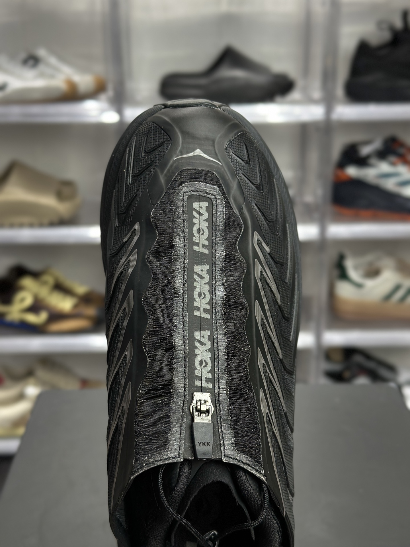 HOKA Project Clifton 全黑渐变网布跑鞋 1127924-BBLC-High Quatity Cheap Brand wholesale wholesaler seller Clothes Bags handbags Sneakers Top Fashion Clothing Shoes from China Factory Chinese suppliers best Quality Beautiful Price HOKA Project Clifton 全黑渐变网布跑鞋 1127924-BBLC
