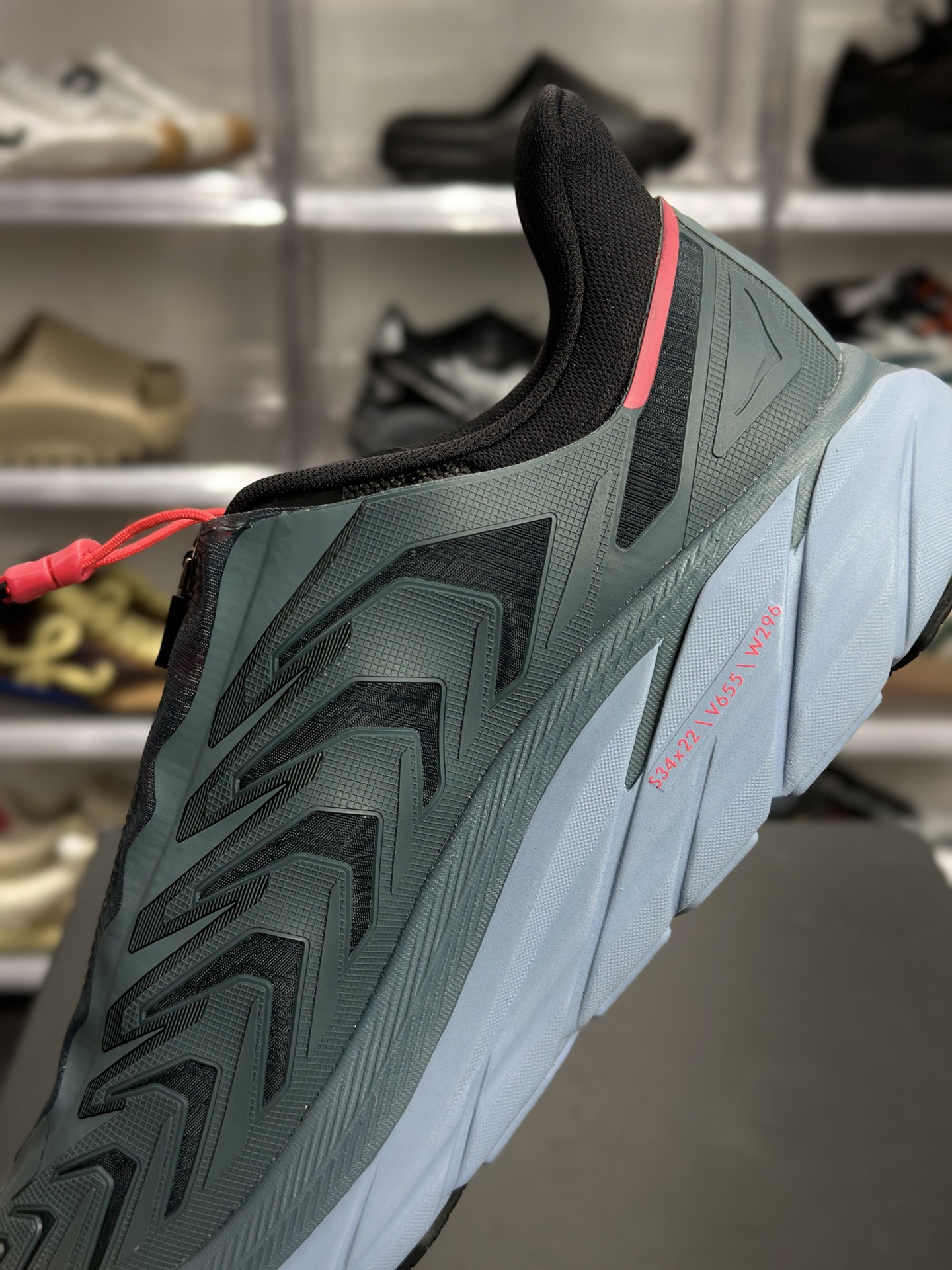 HOKA Project Clifton 灰蓝红撞色网布跑鞋 1127924-OBIB 灰蓝 + 黑红撞色潮感属性拉满-High Quatity Cheap Brand wholesale wholesaler seller Clothes Bags handbags Sneakers Top Fashion Clothing Shoes from China Factory Chinese suppliers best Quality Beautiful Price HOKA Project Clifton 灰蓝红撞色网布跑鞋 1127924-OBIB 灰蓝 + 黑红撞色潮感属性拉满