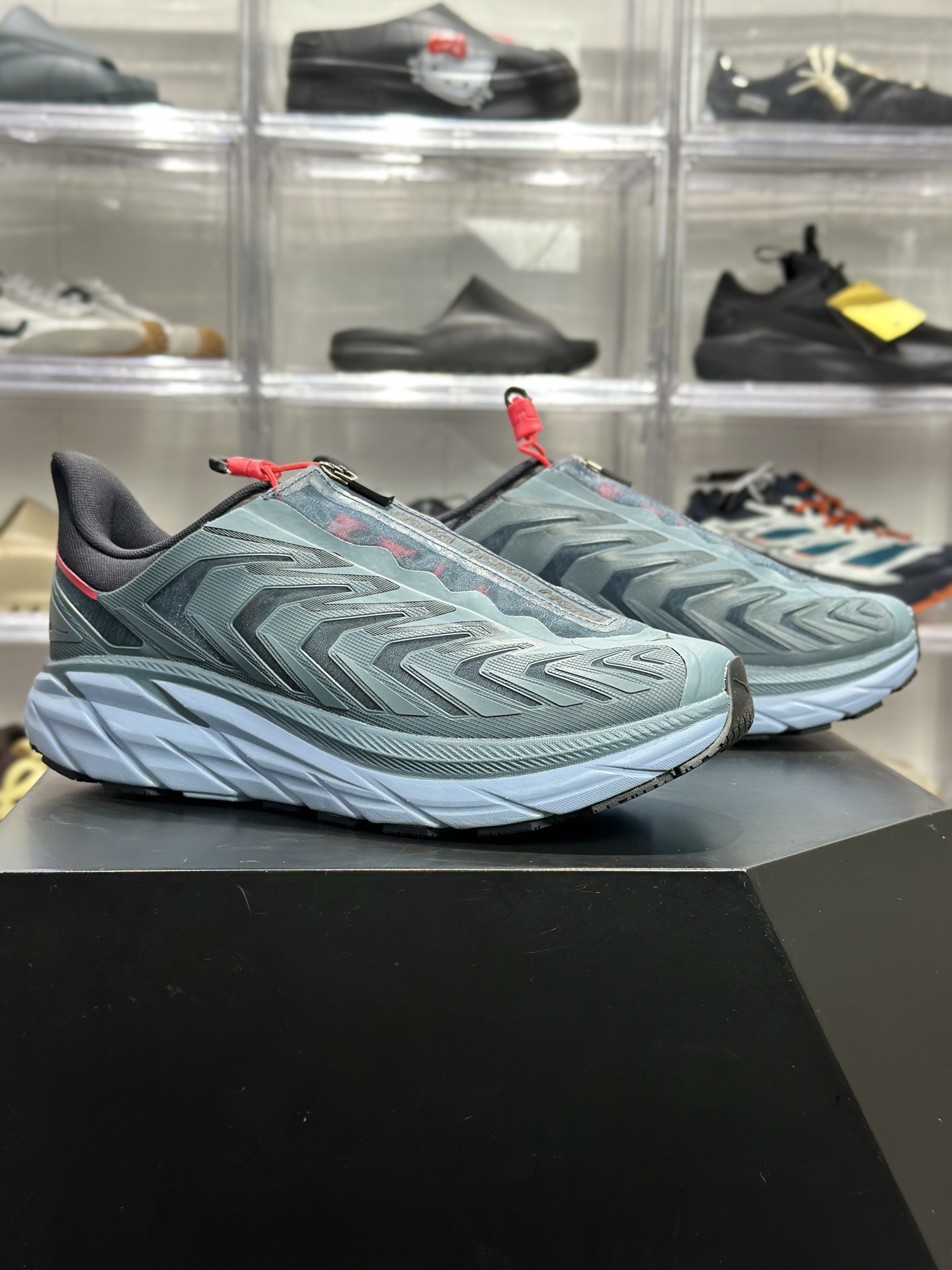 HOKA Project Clifton 灰蓝红撞色网布跑鞋 1127924-OBIB 灰蓝 + 黑红撞色潮感属性拉满-High Quatity Cheap Brand wholesale wholesaler seller Clothes Bags handbags Sneakers Top Fashion Clothing Shoes from China Factory Chinese suppliers best Quality Beautiful Price HOKA Project Clifton 灰蓝红撞色网布跑鞋 1127924-OBIB 灰蓝 + 黑红撞色潮感属性拉满