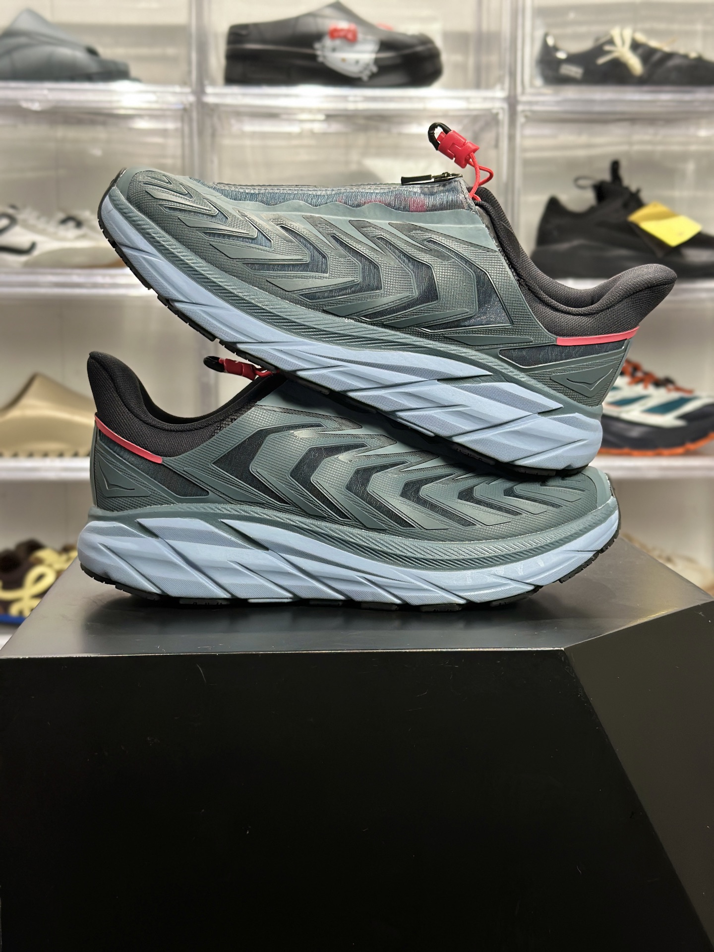 HOKA Project Clifton 灰蓝红撞色网布跑鞋 1127924-OBIB 灰蓝 + 黑红撞色潮感属性拉满-High Quatity Cheap Brand wholesale wholesaler seller Clothes Bags handbags Sneakers Top Fashion Clothing Shoes from China Factory Chinese suppliers best Quality Beautiful Price HOKA Project Clifton 灰蓝红撞色网布跑鞋 1127924-OBIB 灰蓝 + 黑红撞色潮感属性拉满