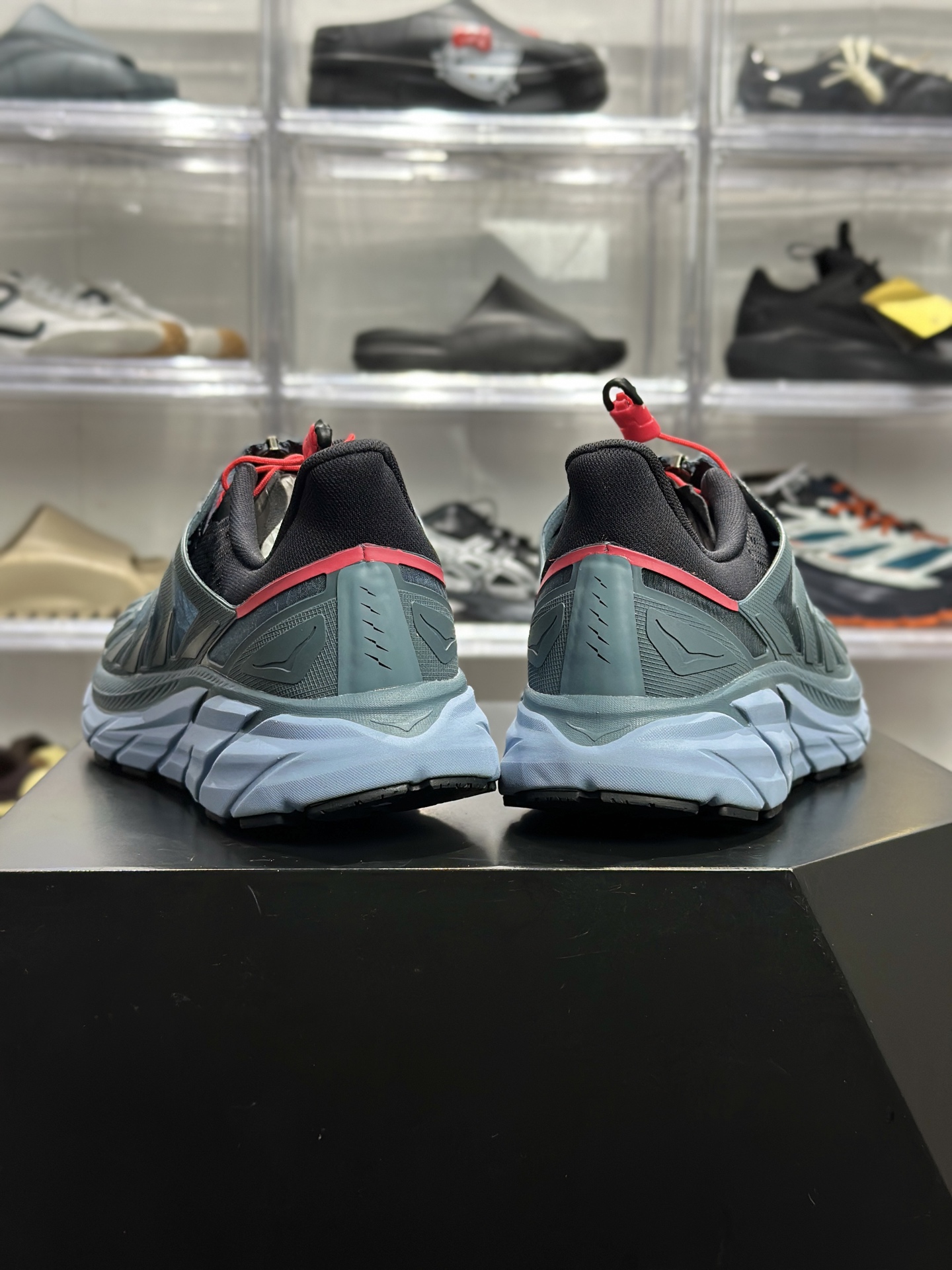 HOKA Project Clifton 灰蓝红撞色网布跑鞋 1127924-OBIB 灰蓝 + 黑红撞色潮感属性拉满-High Quatity Cheap Brand wholesale wholesaler seller Clothes Bags handbags Sneakers Top Fashion Clothing Shoes from China Factory Chinese suppliers best Quality Beautiful Price HOKA Project Clifton 灰蓝红撞色网布跑鞋 1127924-OBIB 灰蓝 + 黑红撞色潮感属性拉满