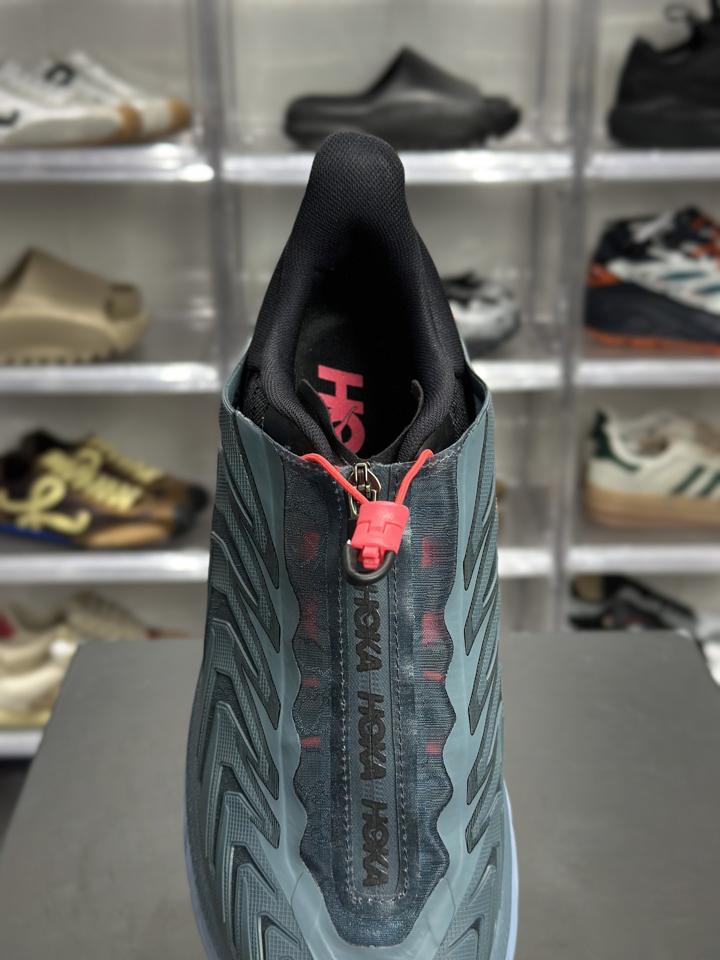 HOKA Project Clifton 灰蓝红撞色网布跑鞋 1127924-OBIB 灰蓝 + 黑红撞色潮感属性拉满-High Quatity Cheap Brand wholesale wholesaler seller Clothes Bags handbags Sneakers Top Fashion Clothing Shoes from China Factory Chinese suppliers best Quality Beautiful Price HOKA Project Clifton 灰蓝红撞色网布跑鞋 1127924-OBIB 灰蓝 + 黑红撞色潮感属性拉满