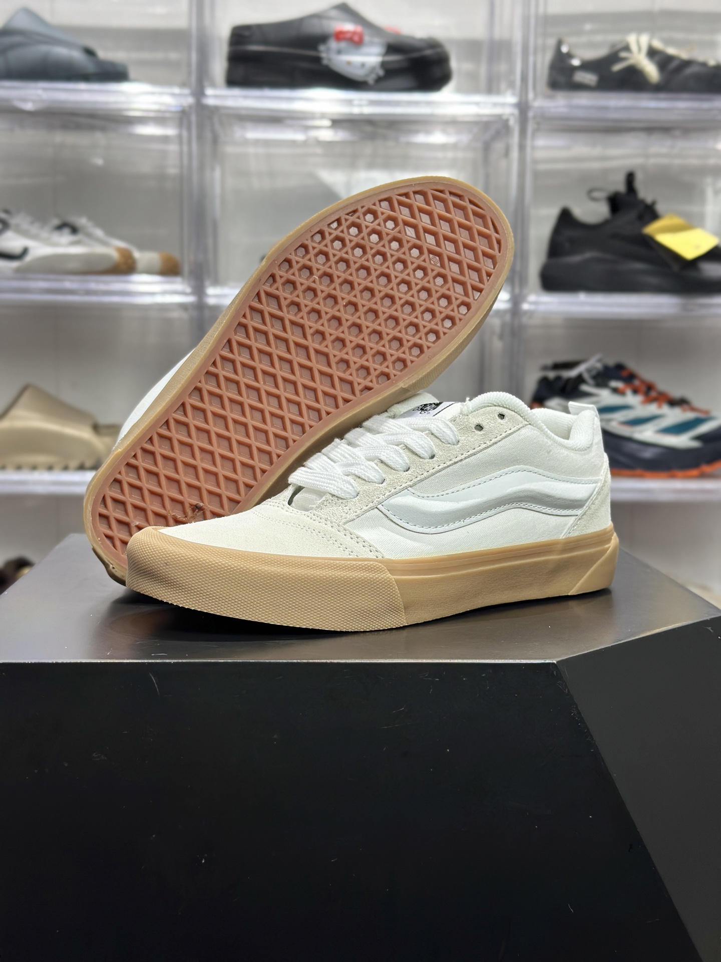 Vans Knu-Skool 米白帆布麂皮生胶底复古板鞋 VN0009D22CJ 米白