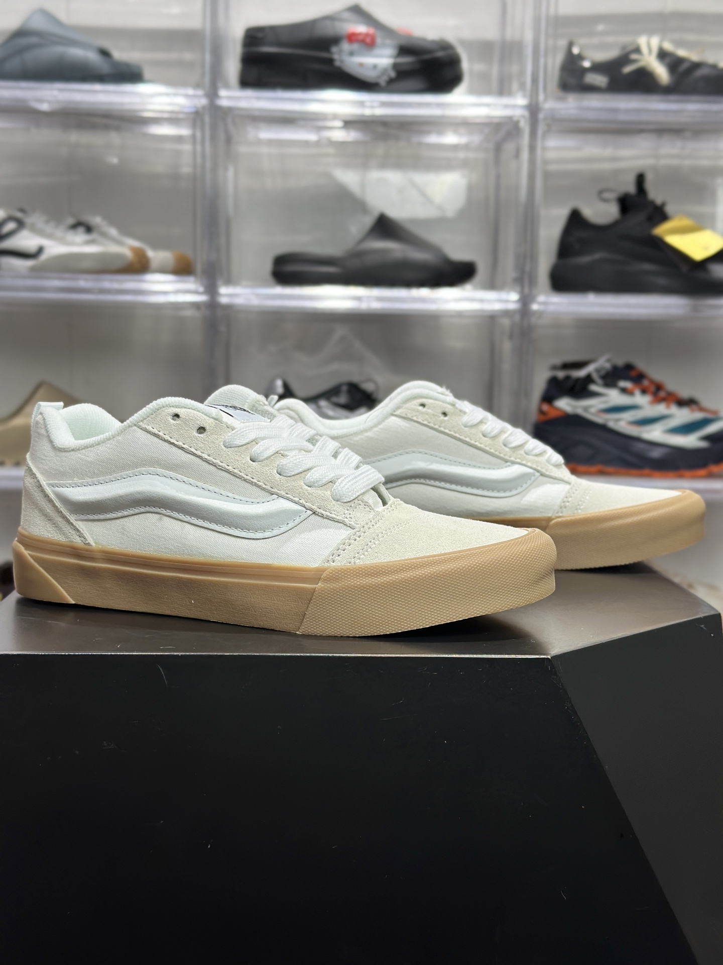 Vans Knu-Skool 米白帆布麂皮生胶底复古板鞋 VN0009D22CJ 米白