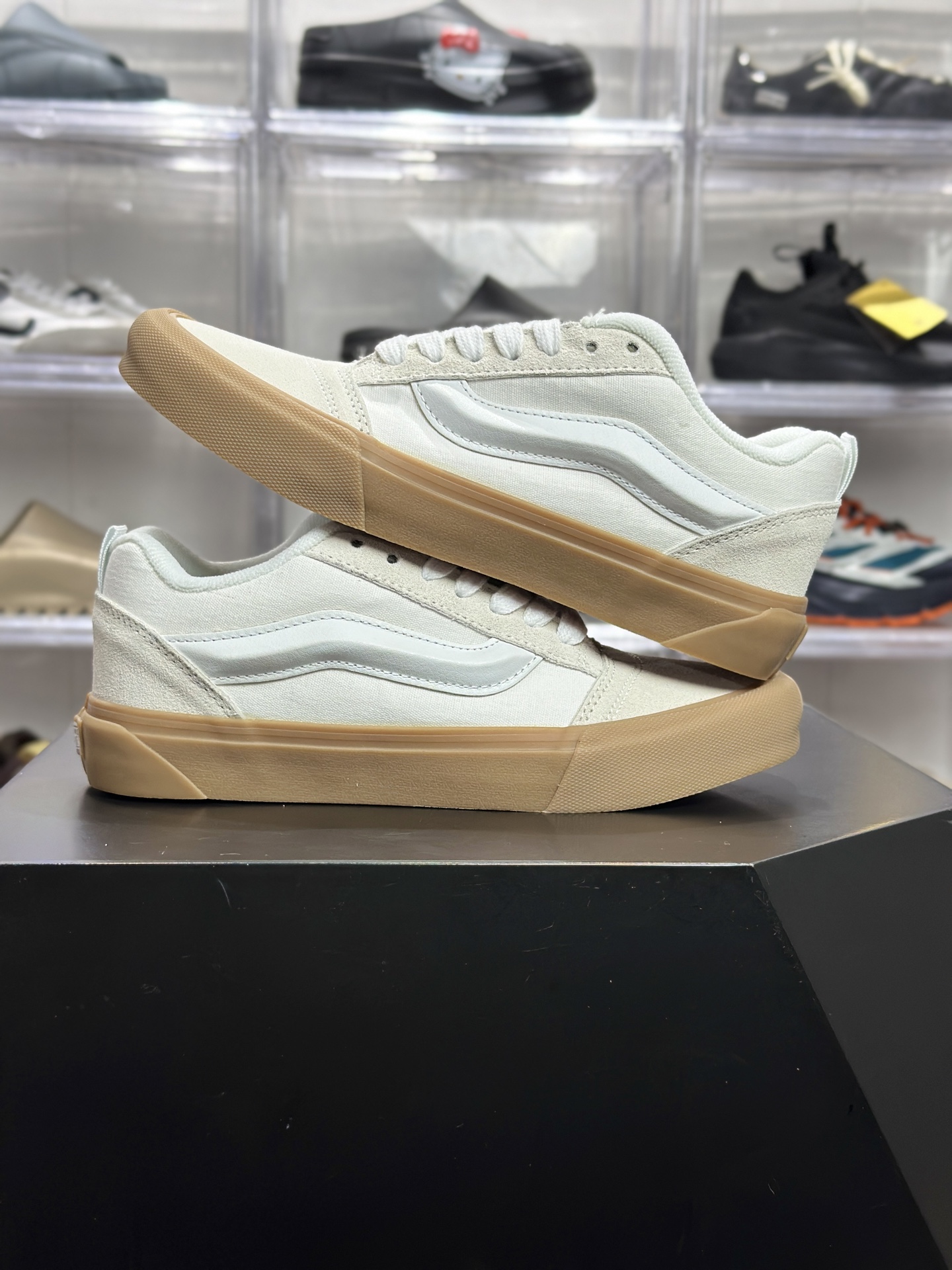 Vans Knu-Skool 米白帆布麂皮生胶底复古板鞋 VN0009D22CJ 米白